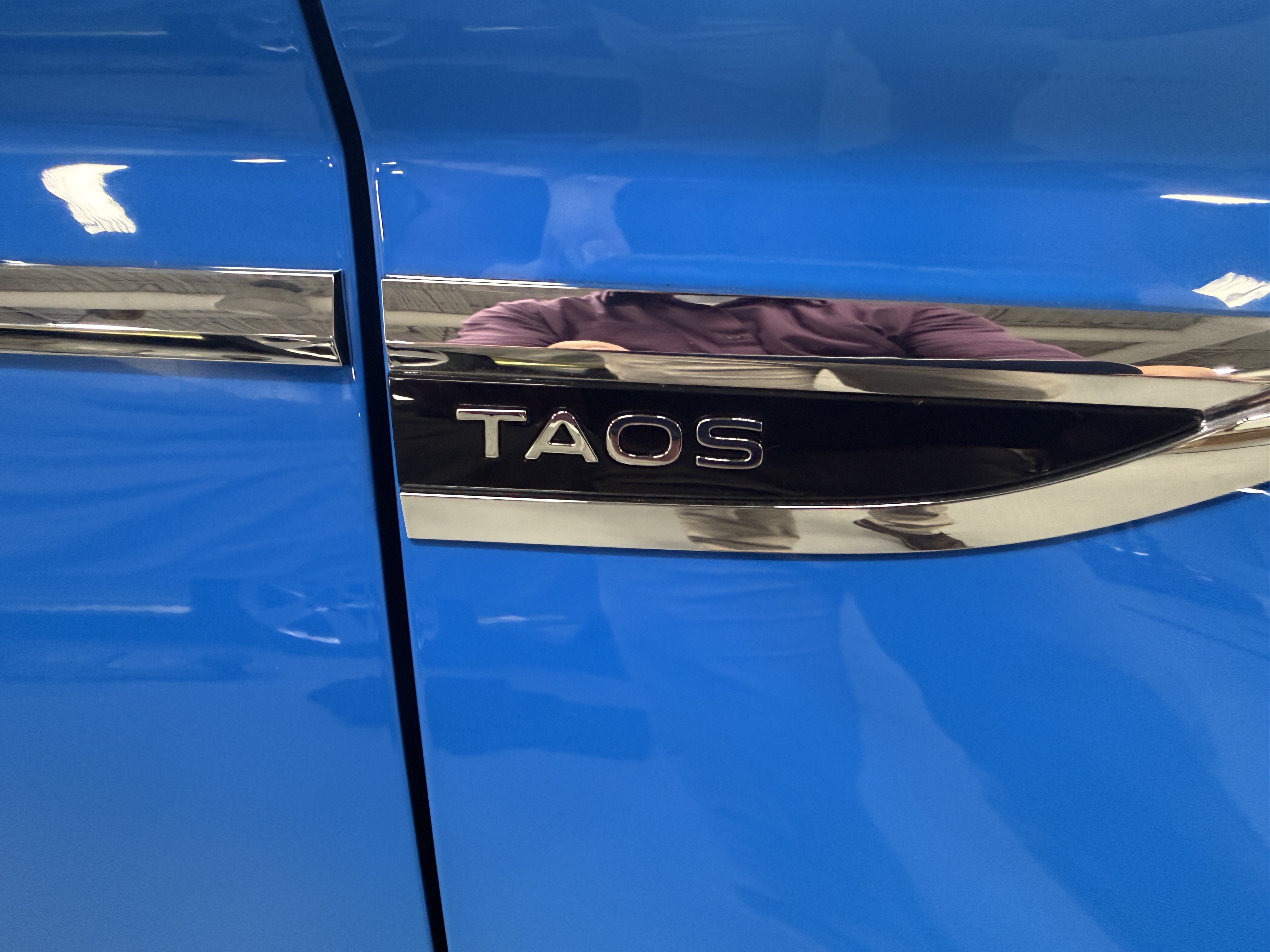 2024 Volkswagen Taos SE w/Sunroof