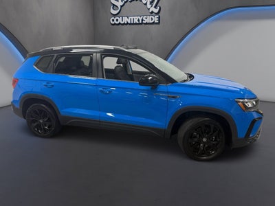 2024 Volkswagen Taos SE w/Sunroof