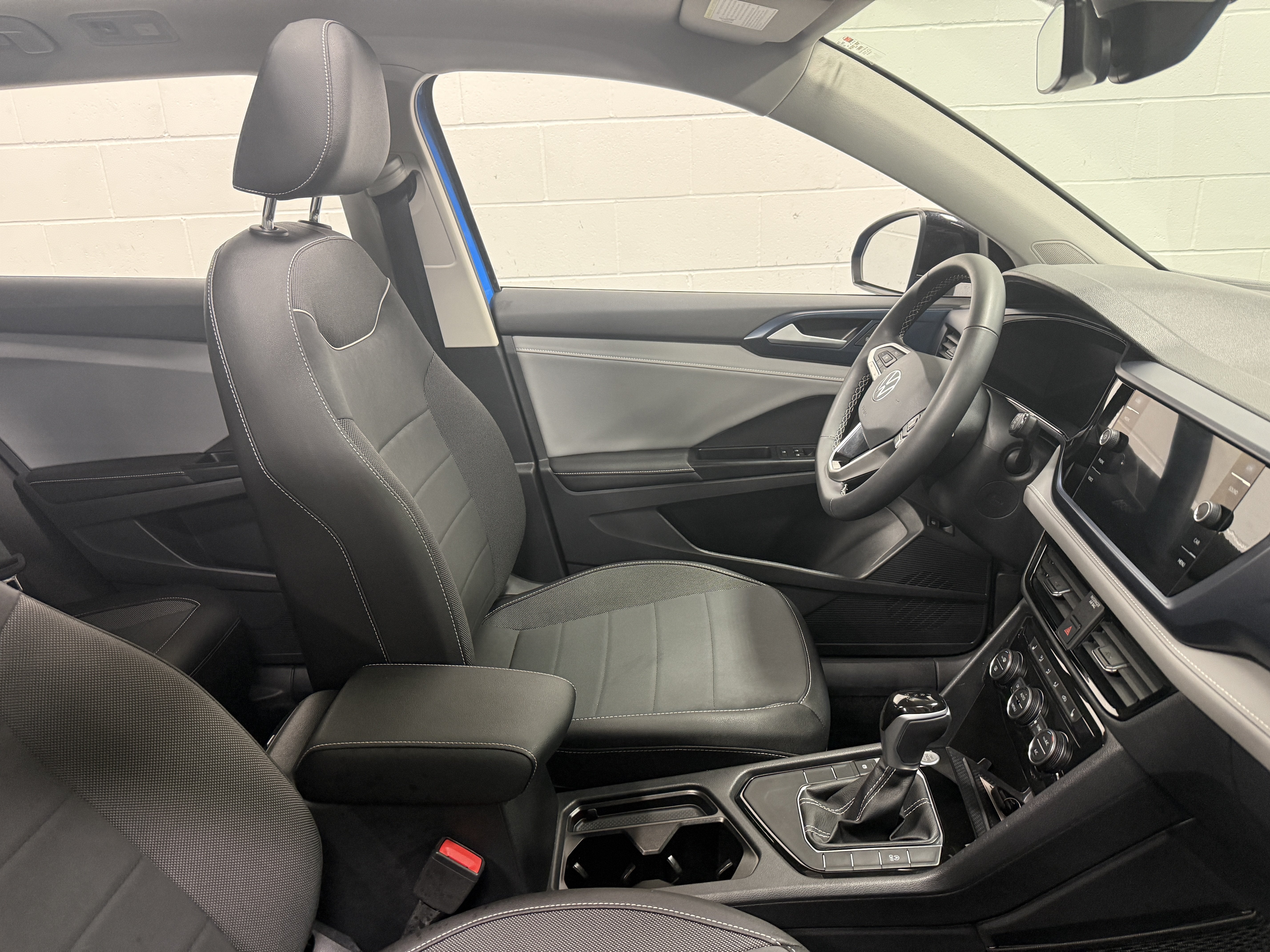 2024 Volkswagen Taos SE w/Sunroof