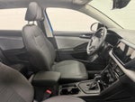 2024 Volkswagen Taos SE w/Sunroof