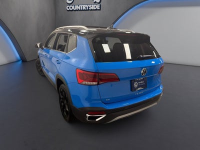 2024 Volkswagen Taos SE w/Sunroof