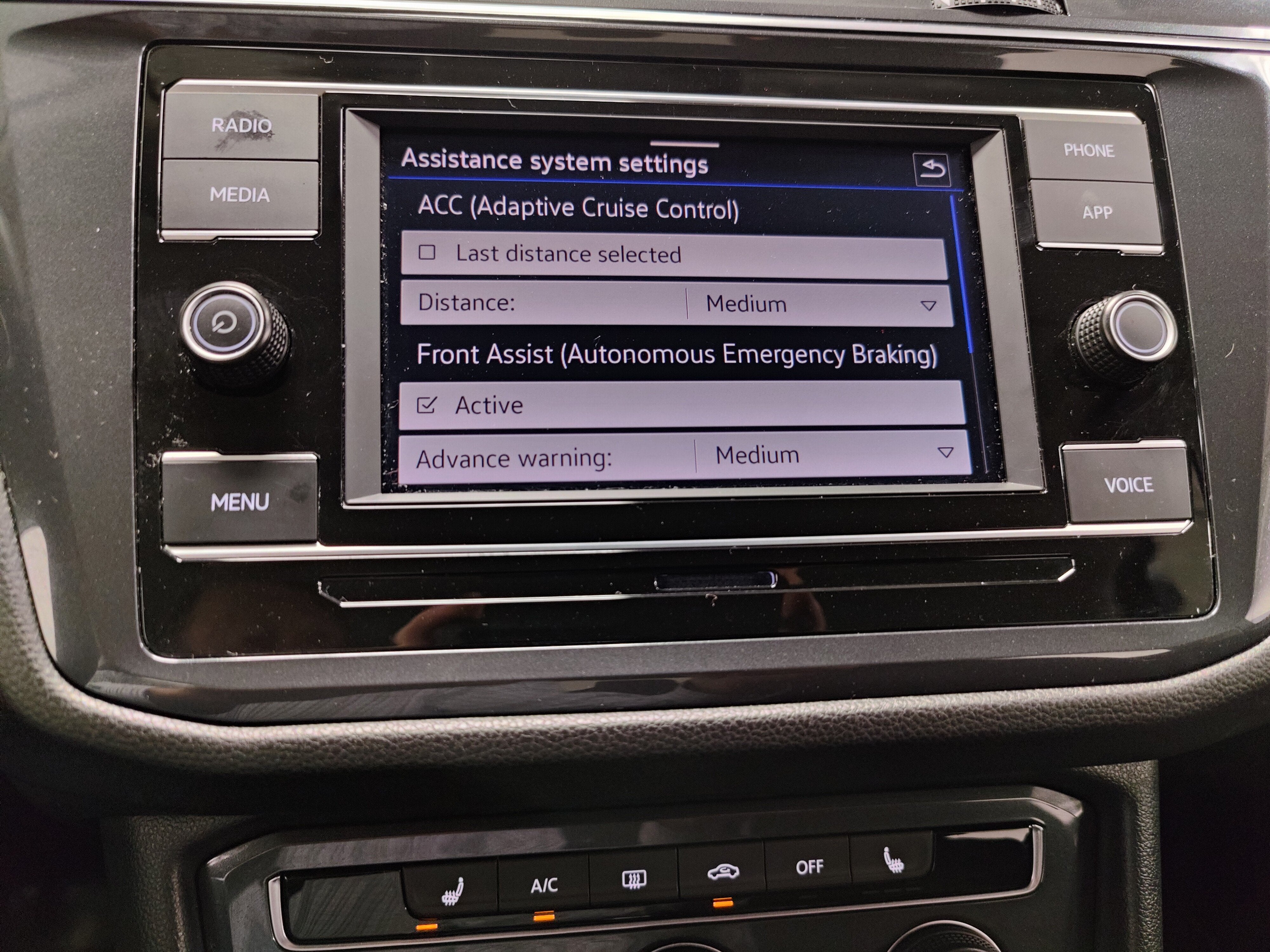 2023 Volkswagen Tiguan S AWD w/Dr Asst Pkg