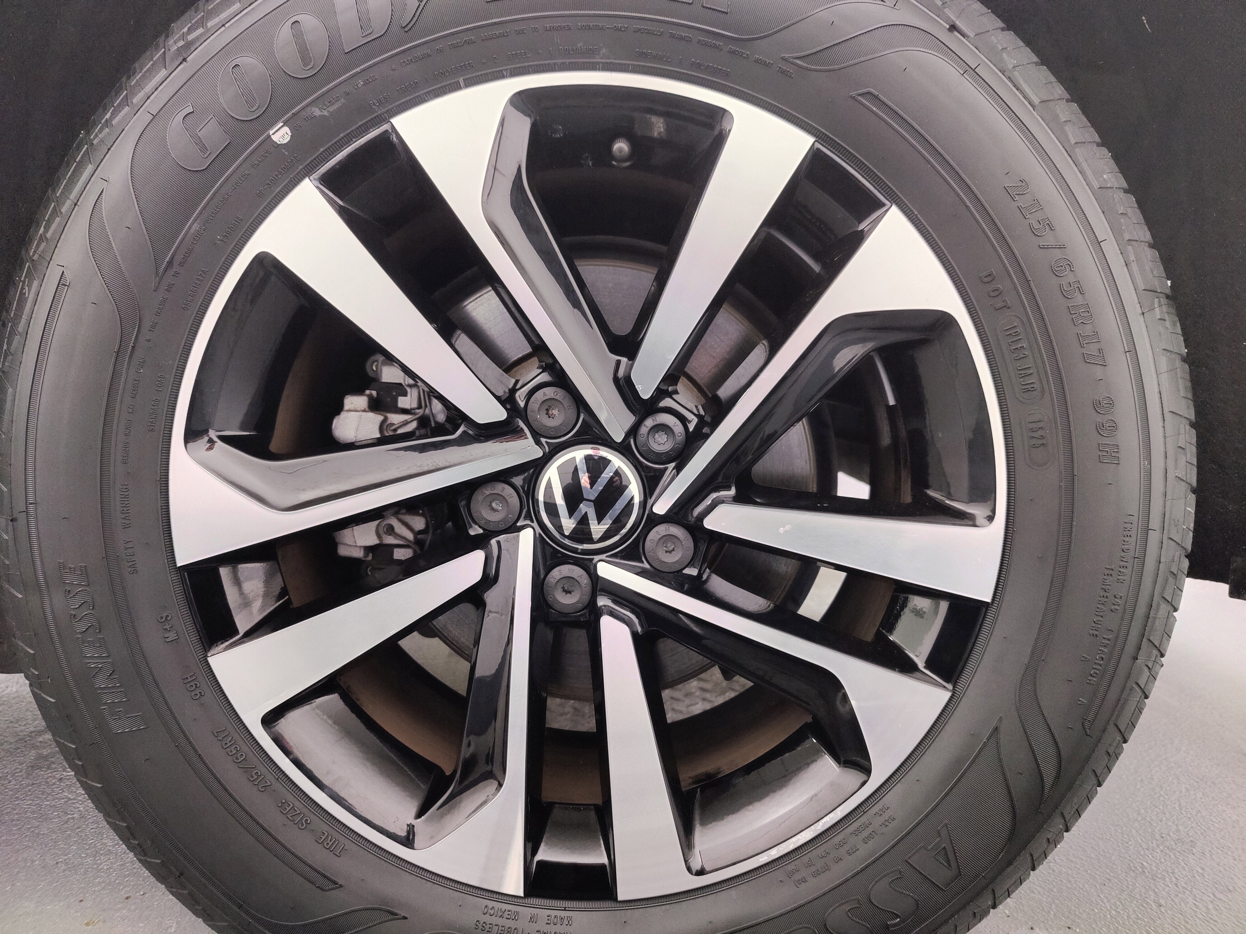 2024 Volkswagen Tiguan S 4-Motion AWD