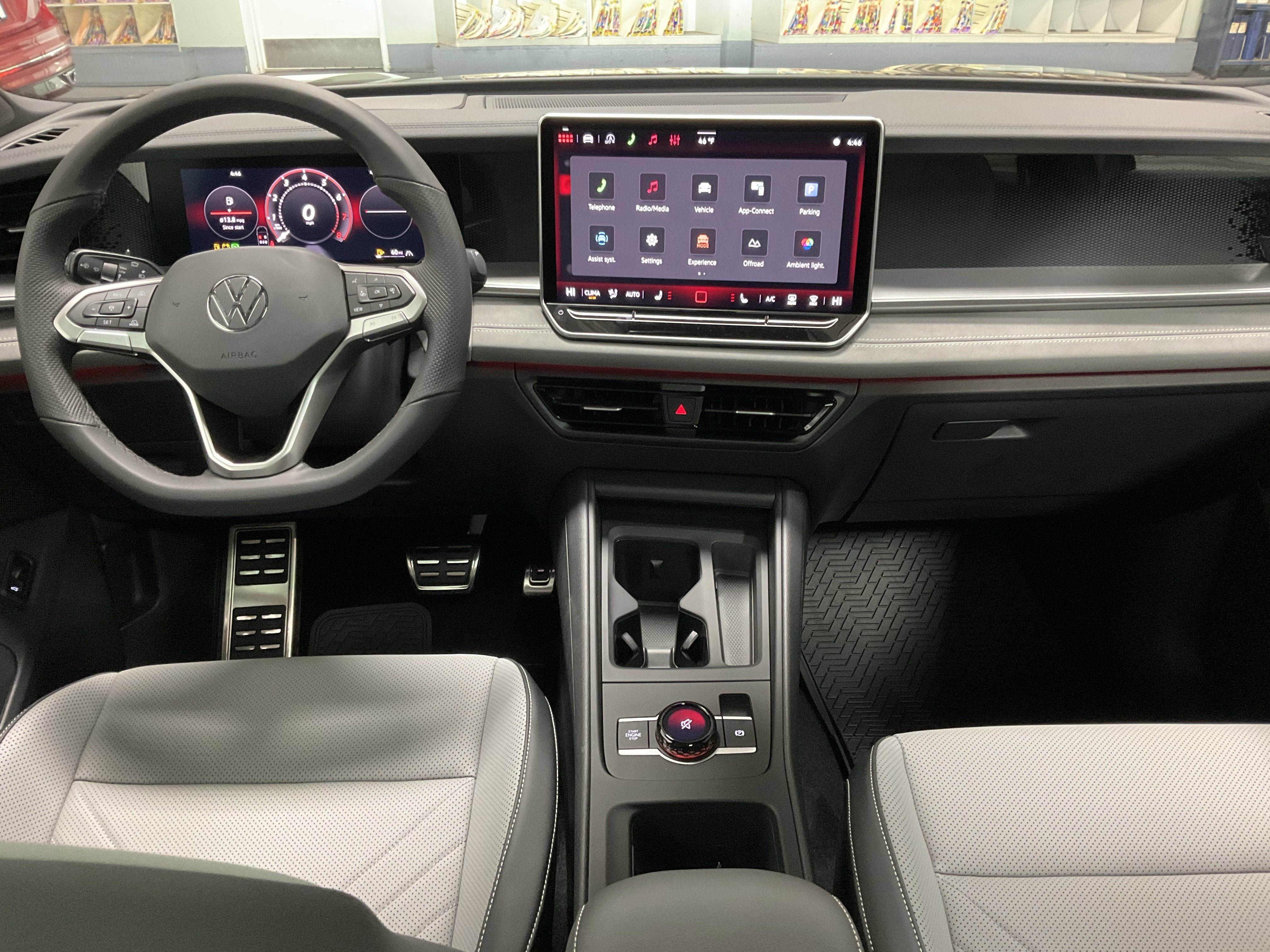 2026 Volkswagen Tiguan SE R-Line Black