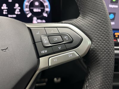 2026 Volkswagen Tiguan SE R-Line Black