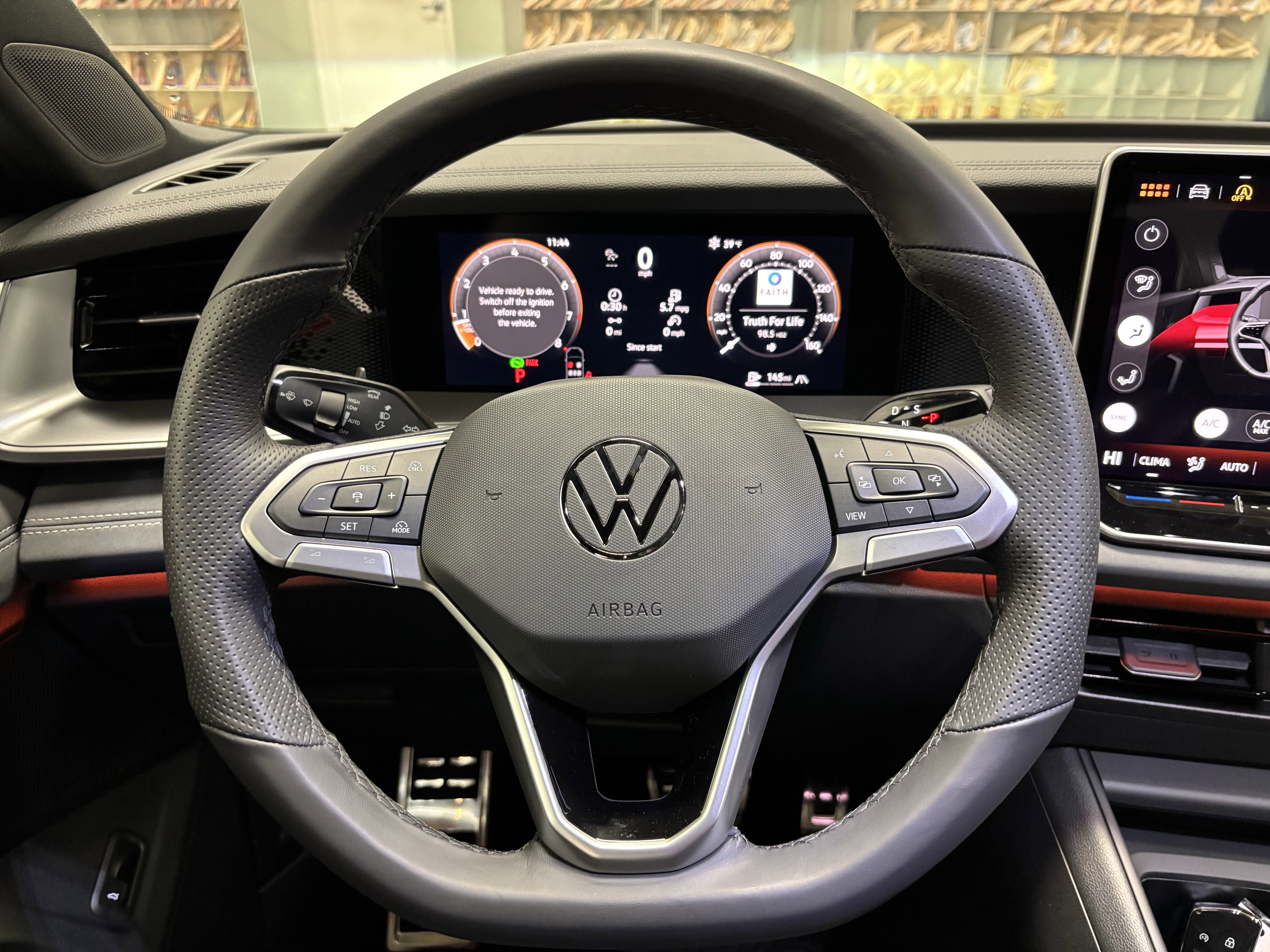 2026 Volkswagen Tiguan SE R-Line Black