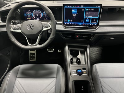 2026 Volkswagen Tiguan SE R-Line Black