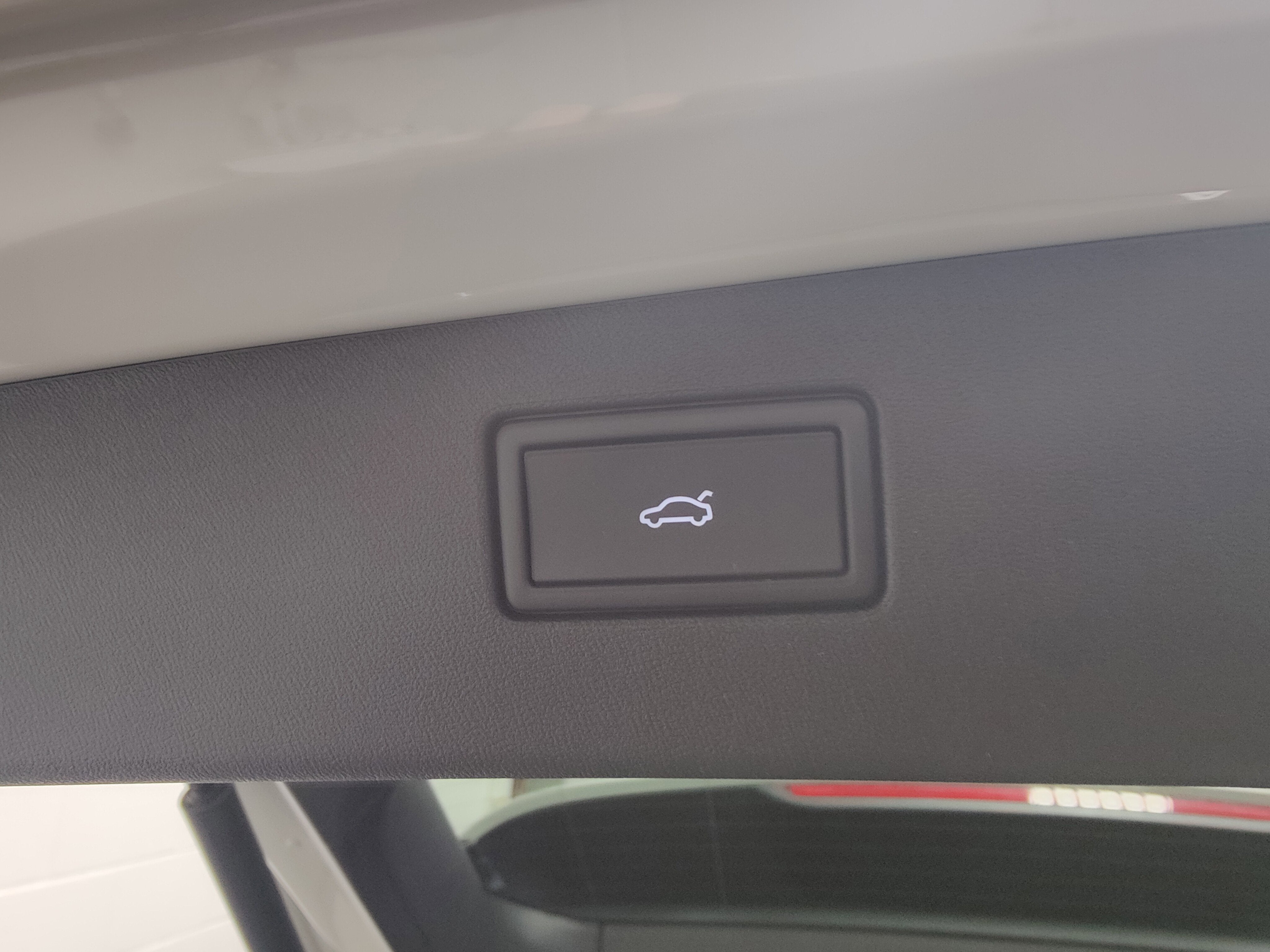 2025 Volkswagen Tiguan SEL R-Line AWD w/Sunroof/Nav