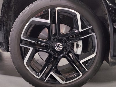 2025 Volkswagen Tiguan SEL R-Line AWD w/Sunroof/Nav