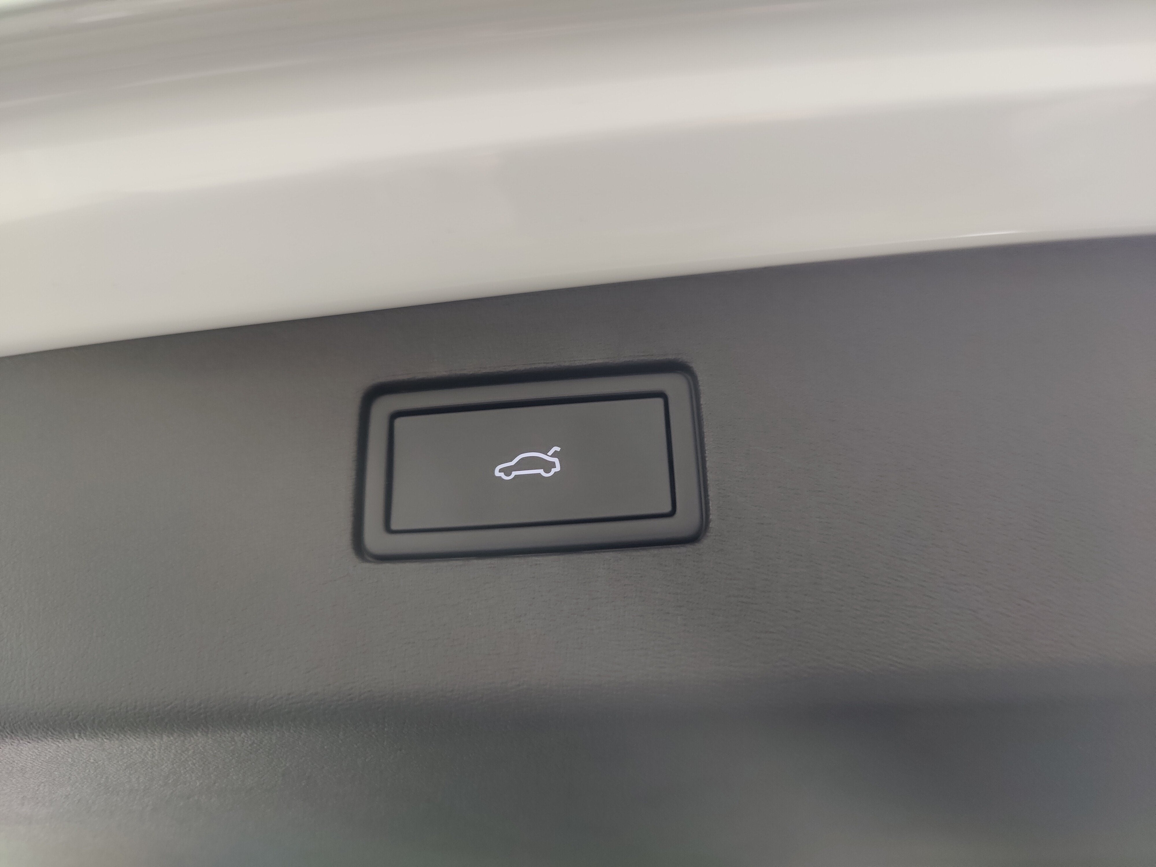 2025 Volkswagen Tiguan SEL R-Line AWD w/Sunroof/Nav