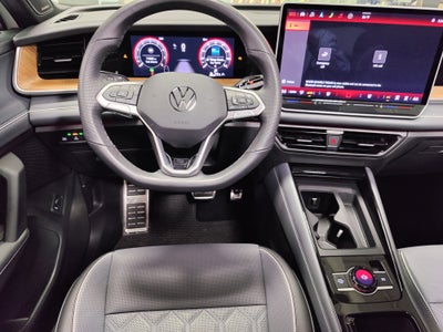 2025 Volkswagen Tiguan SEL R-Line AWD w/Sunroof/Nav