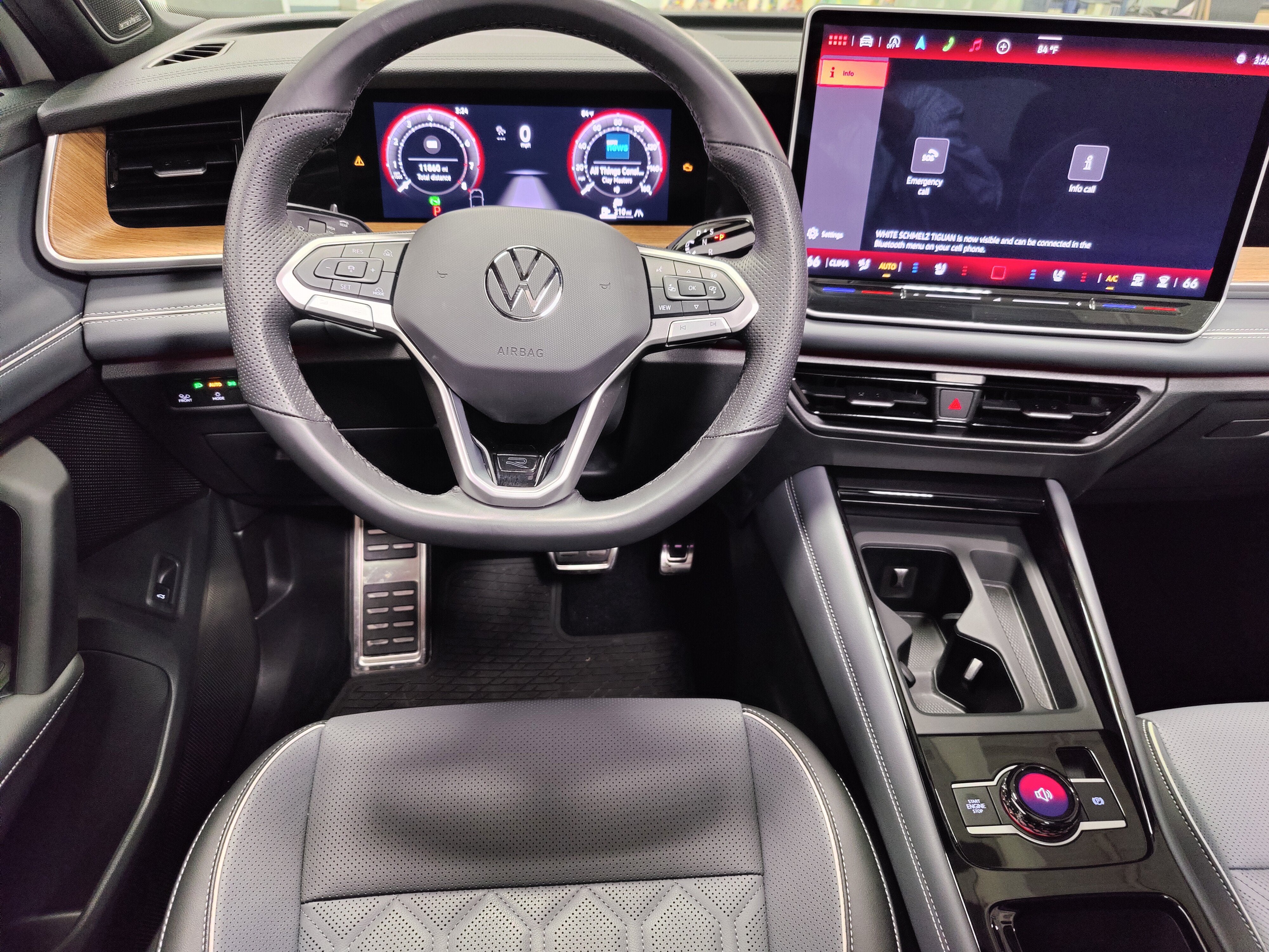 2025 Volkswagen Tiguan SEL R-Line AWD w/Sunroof/Nav