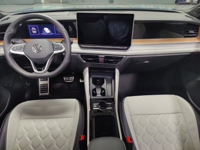 2025 Volkswagen Tiguan SEL AWD R-Line w/Sunroof & Nav