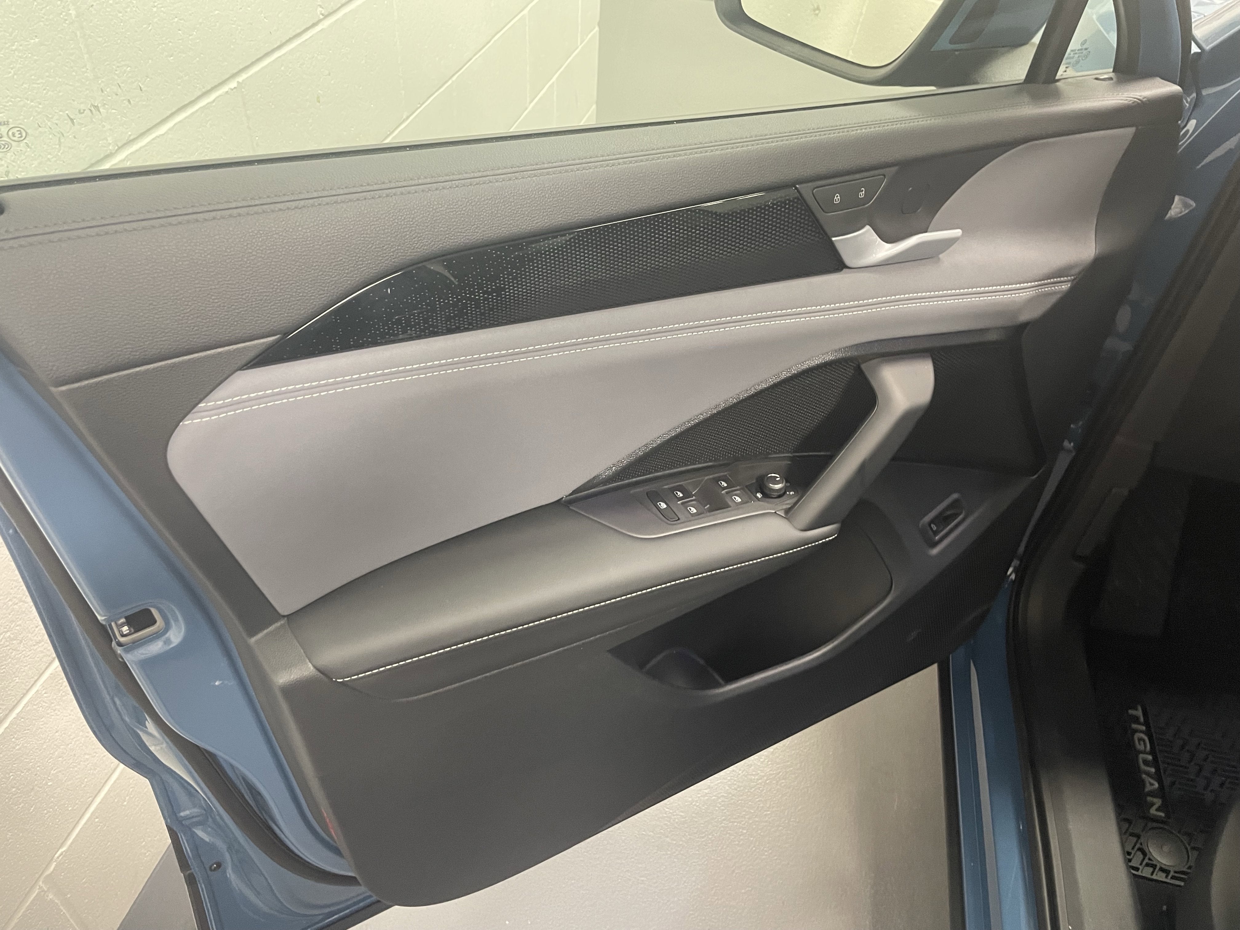 2025 Volkswagen Tiguan SE