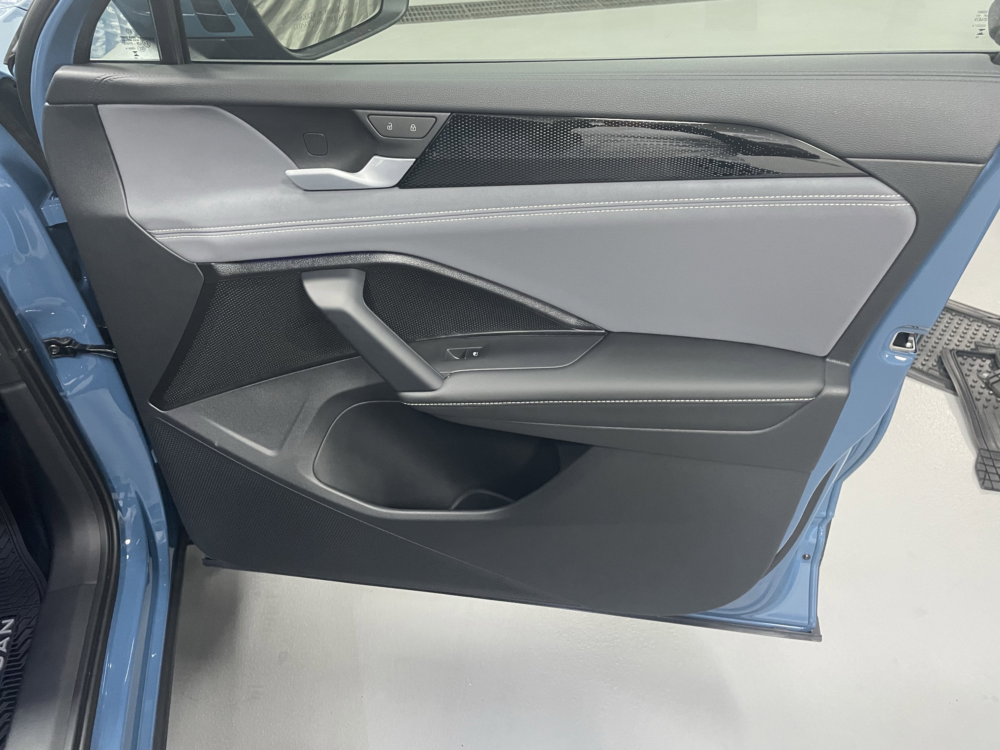 2025 Volkswagen Tiguan SE