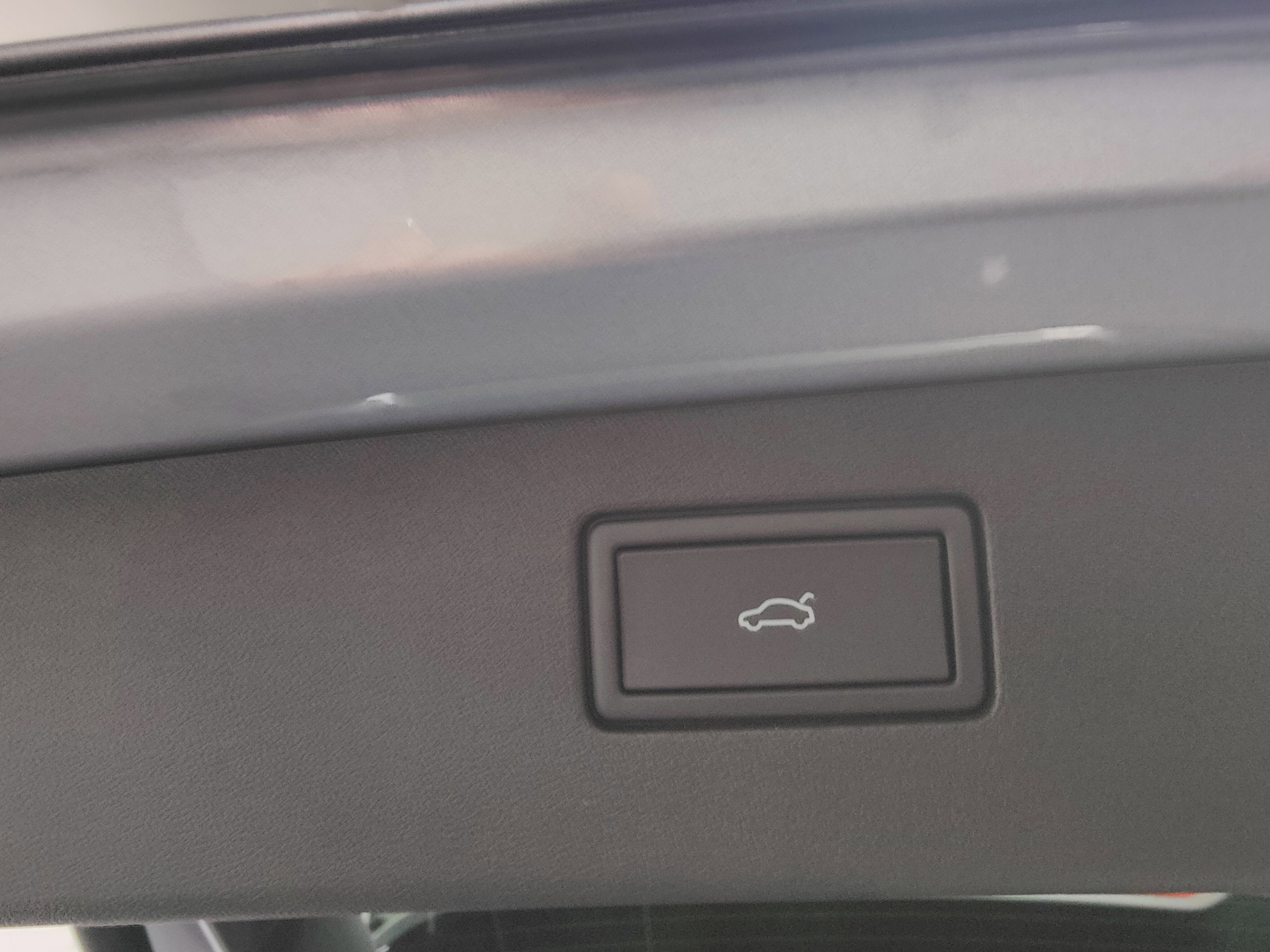 2025 Volkswagen Tiguan SE AWD w/ Sunroof
