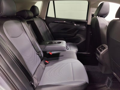 2025 Volkswagen Tiguan SE AWD w/ Sunroof