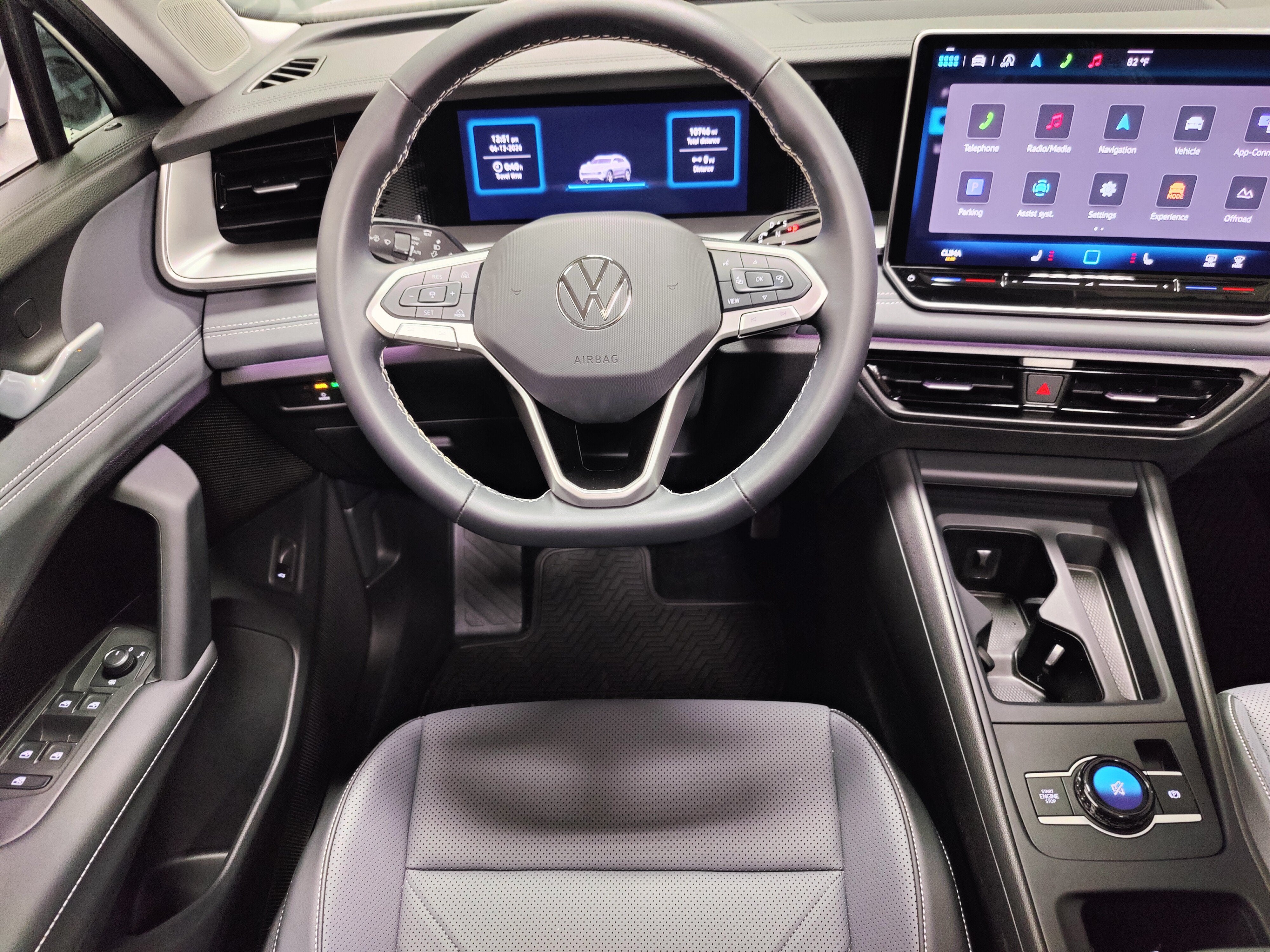 2025 Volkswagen Tiguan SE AWD w/ Sunroof