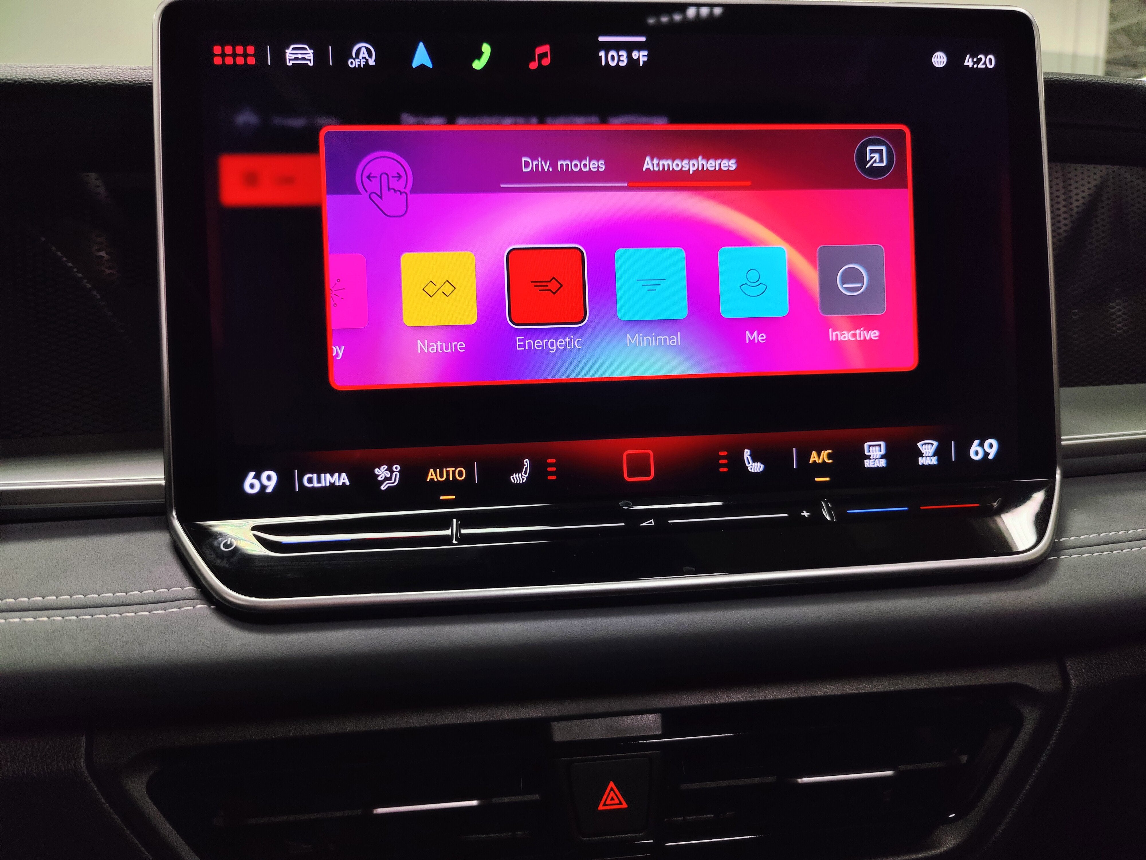2025 Volkswagen Tiguan SE AWD w/Sunroof