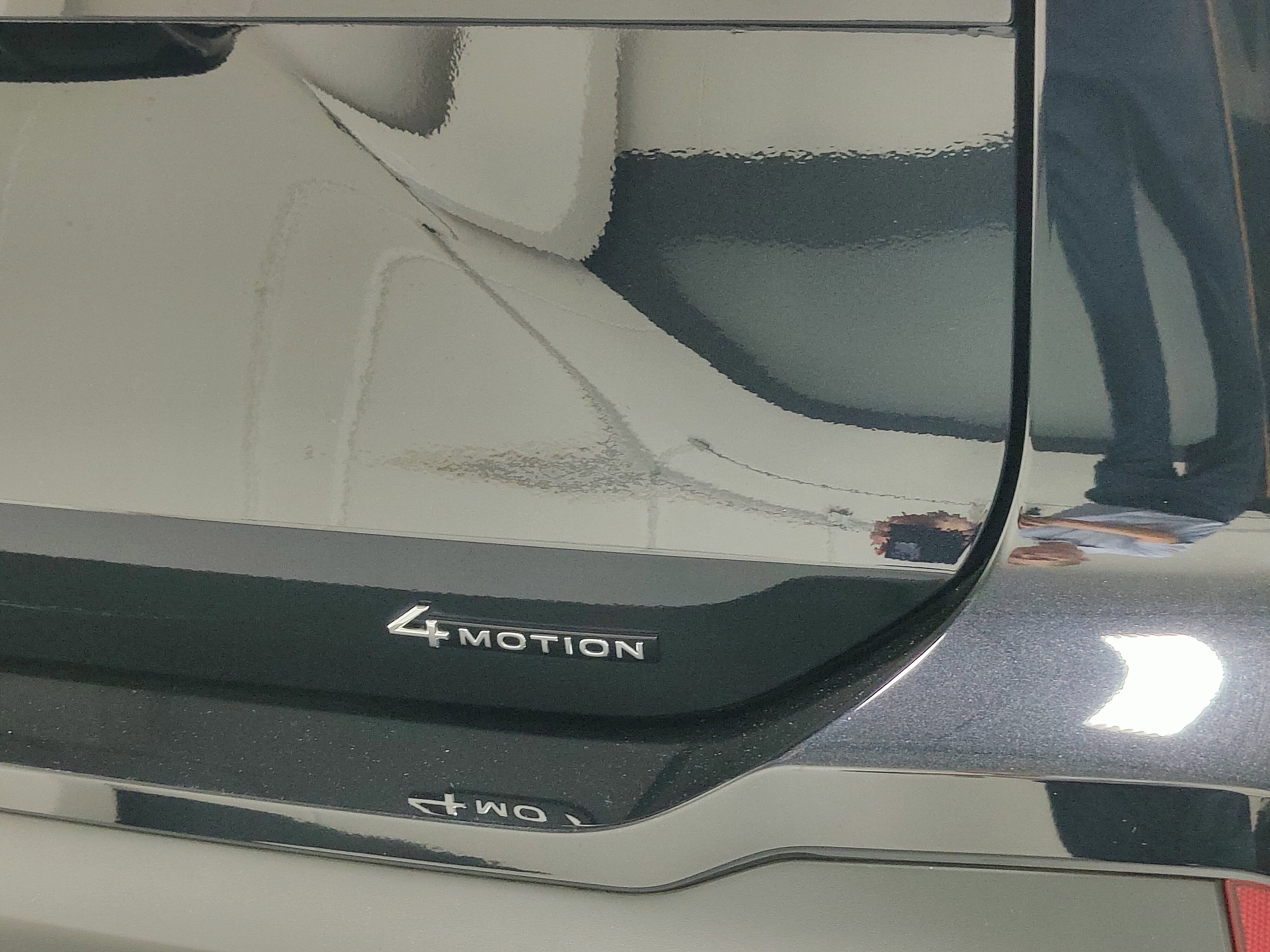 2025 Volkswagen Tiguan SE AWD w/Sunroof