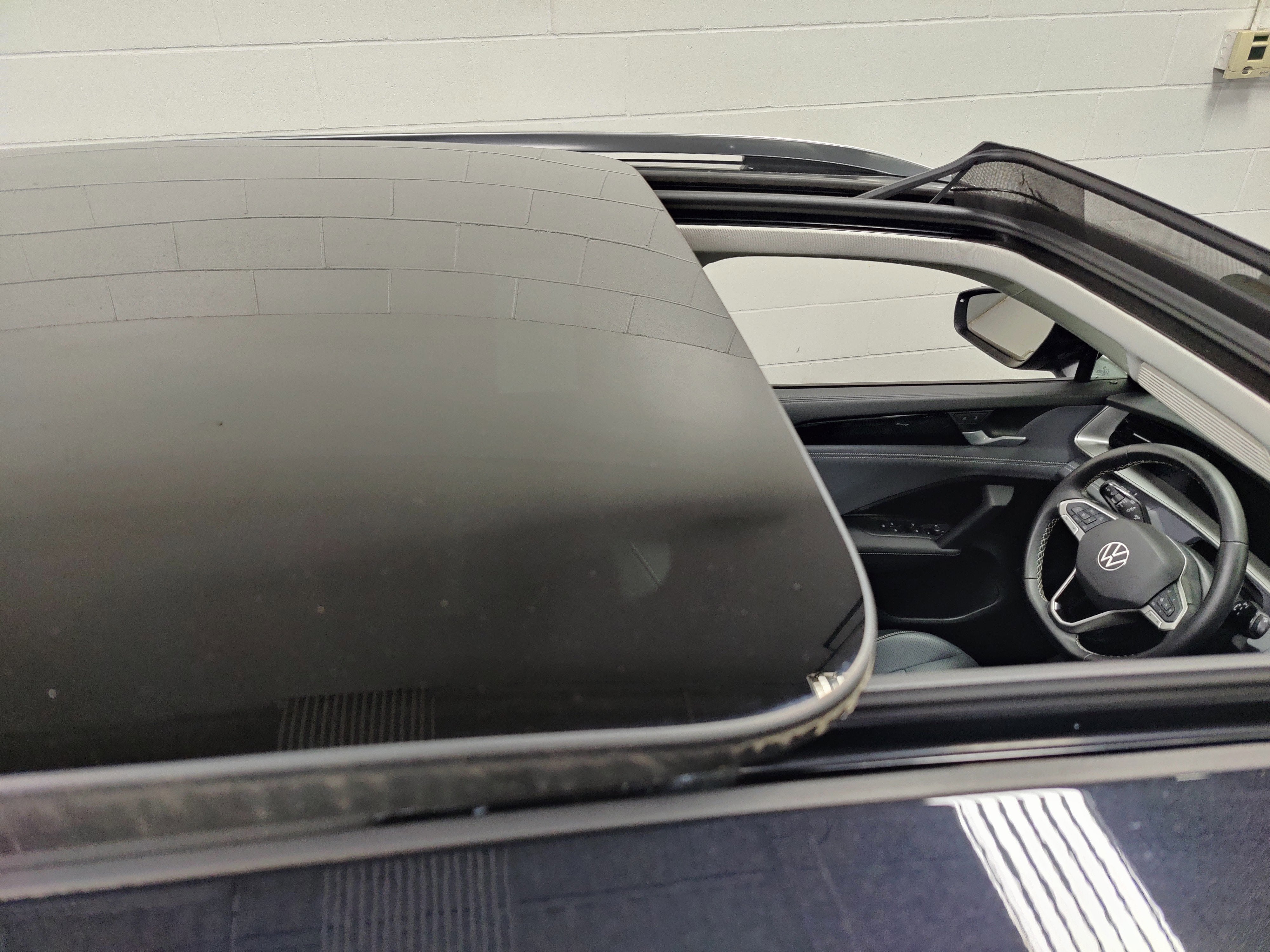 2025 Volkswagen Tiguan SE AWD w/Sunroof