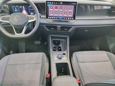 2025 Volkswagen Tiguan SE AWD w/Sunroof