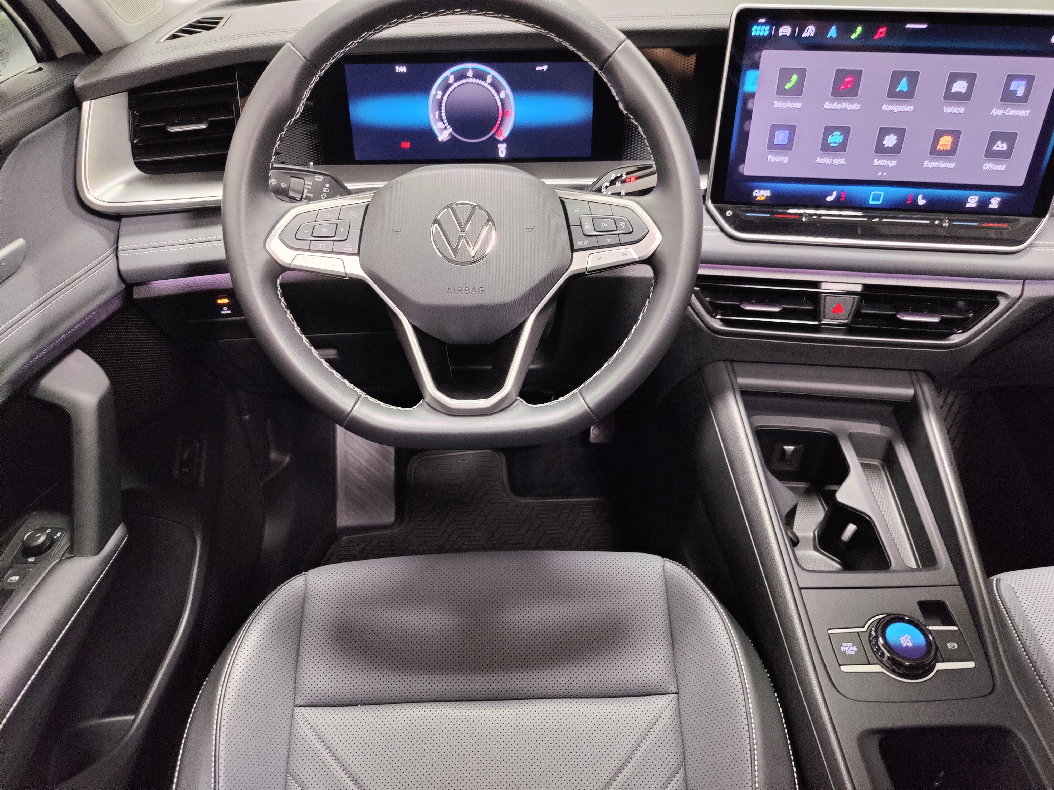 2025 Volkswagen Tiguan SE AWD w/Sunroof