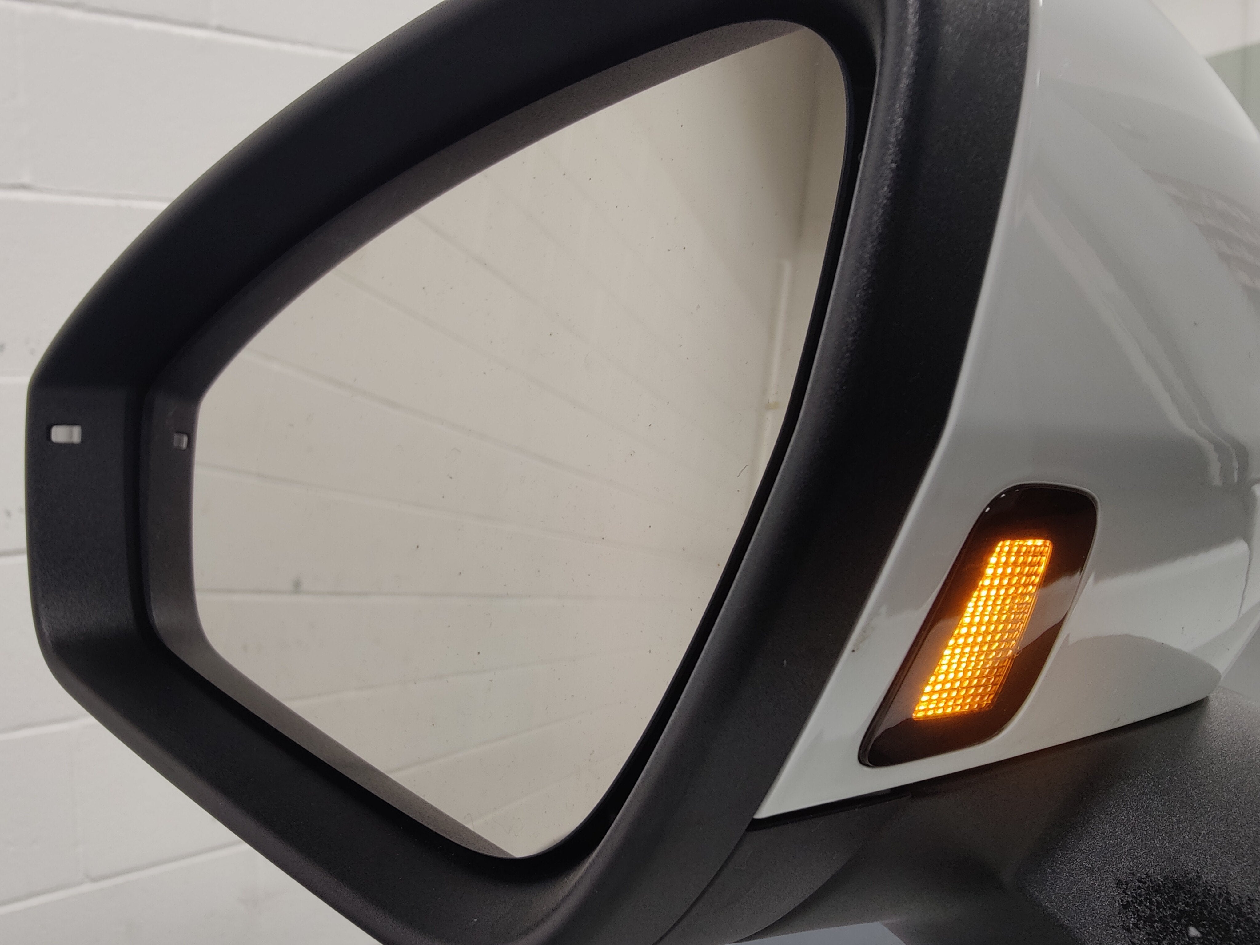 2025 Volkswagen Tiguan SE AWD w/Sunroof