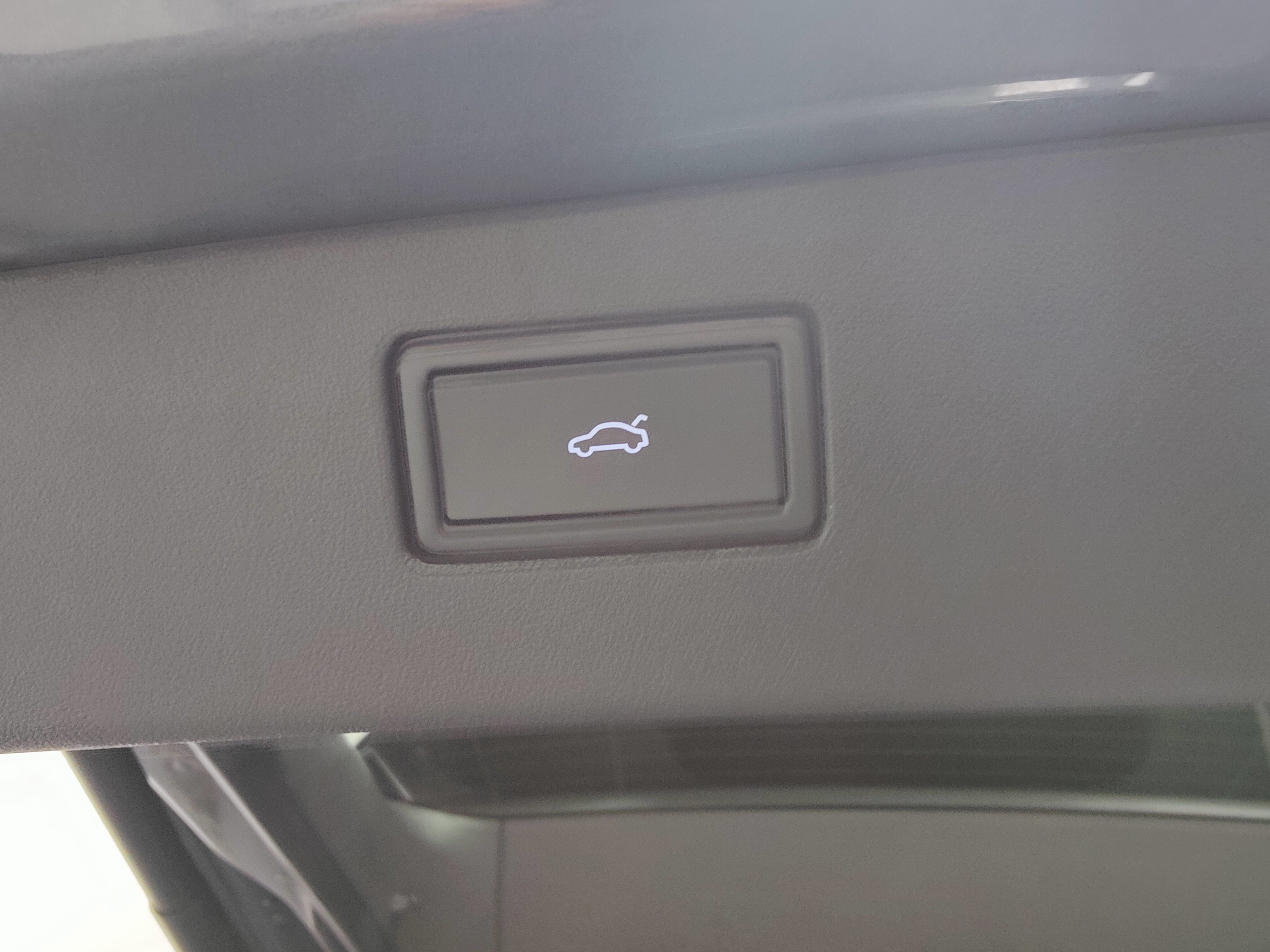 2025 Volkswagen Tiguan SE AWD w/Sunroof