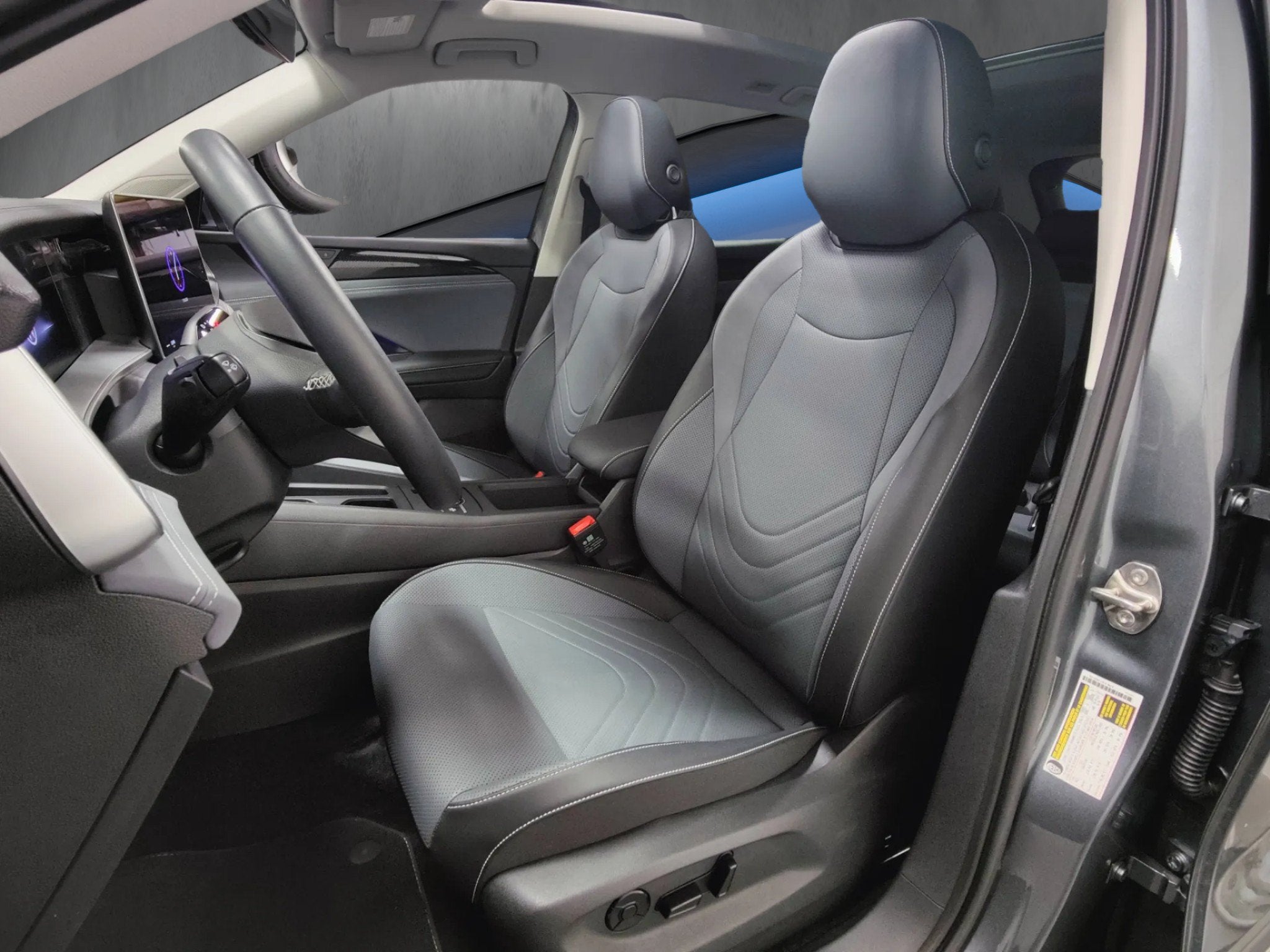 2025 Volkswagen Tiguan SE AWD w/Sunroof