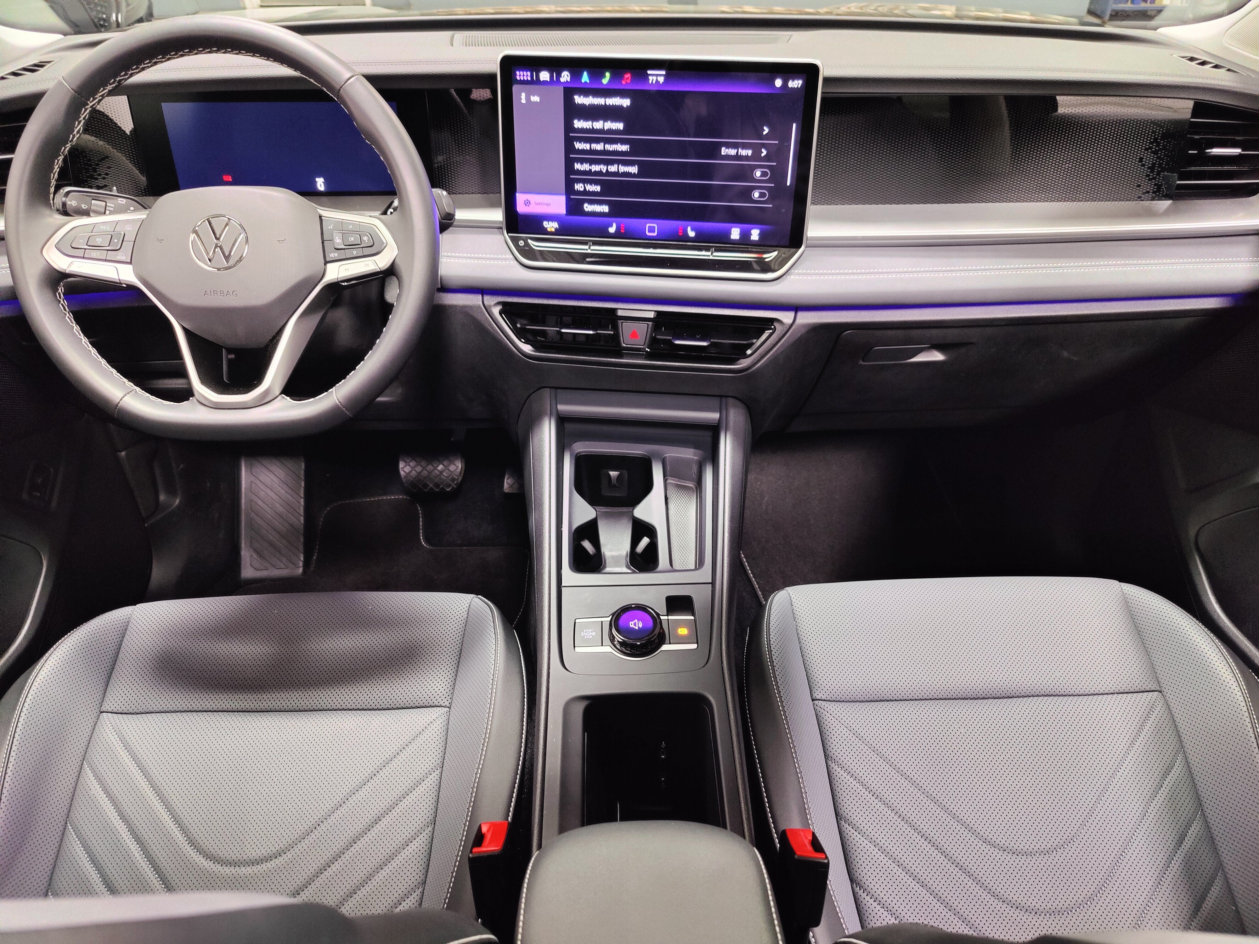 2025 Volkswagen Tiguan SE AWD w/Sunroof