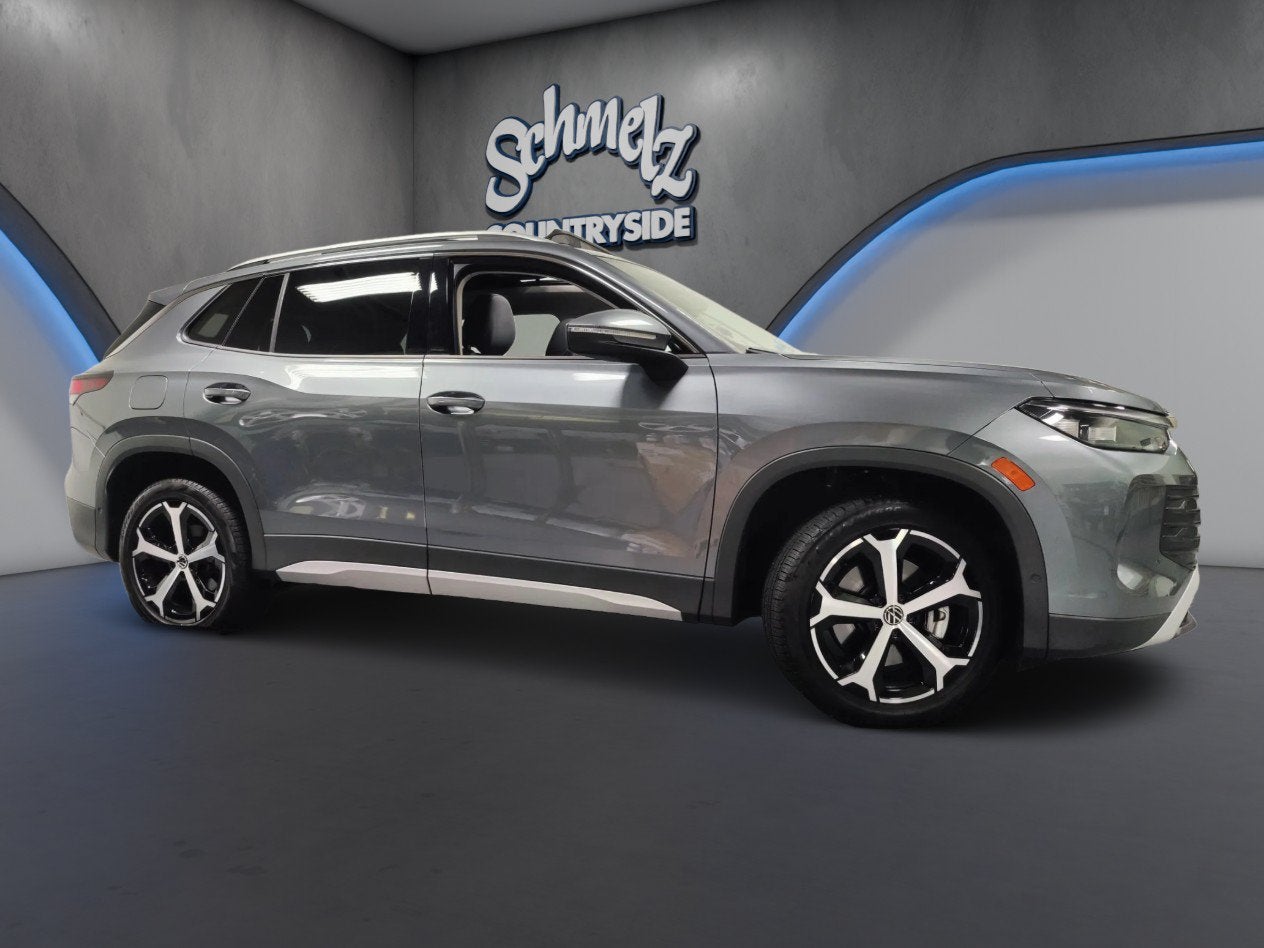 2025 Volkswagen Tiguan SE AWD w/Sunroof