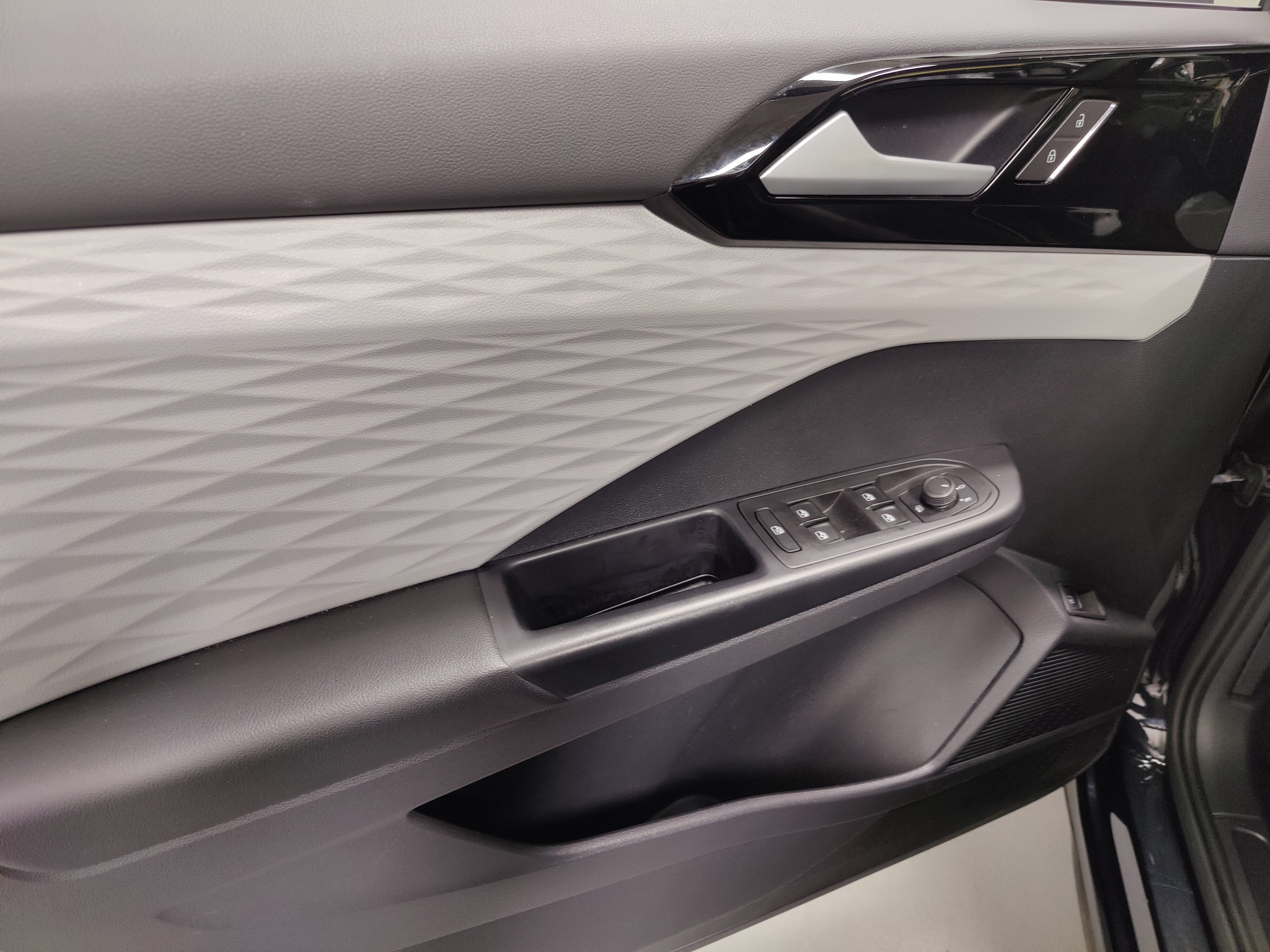 2022 Volkswagen Taos S AWD w/IQDrive
