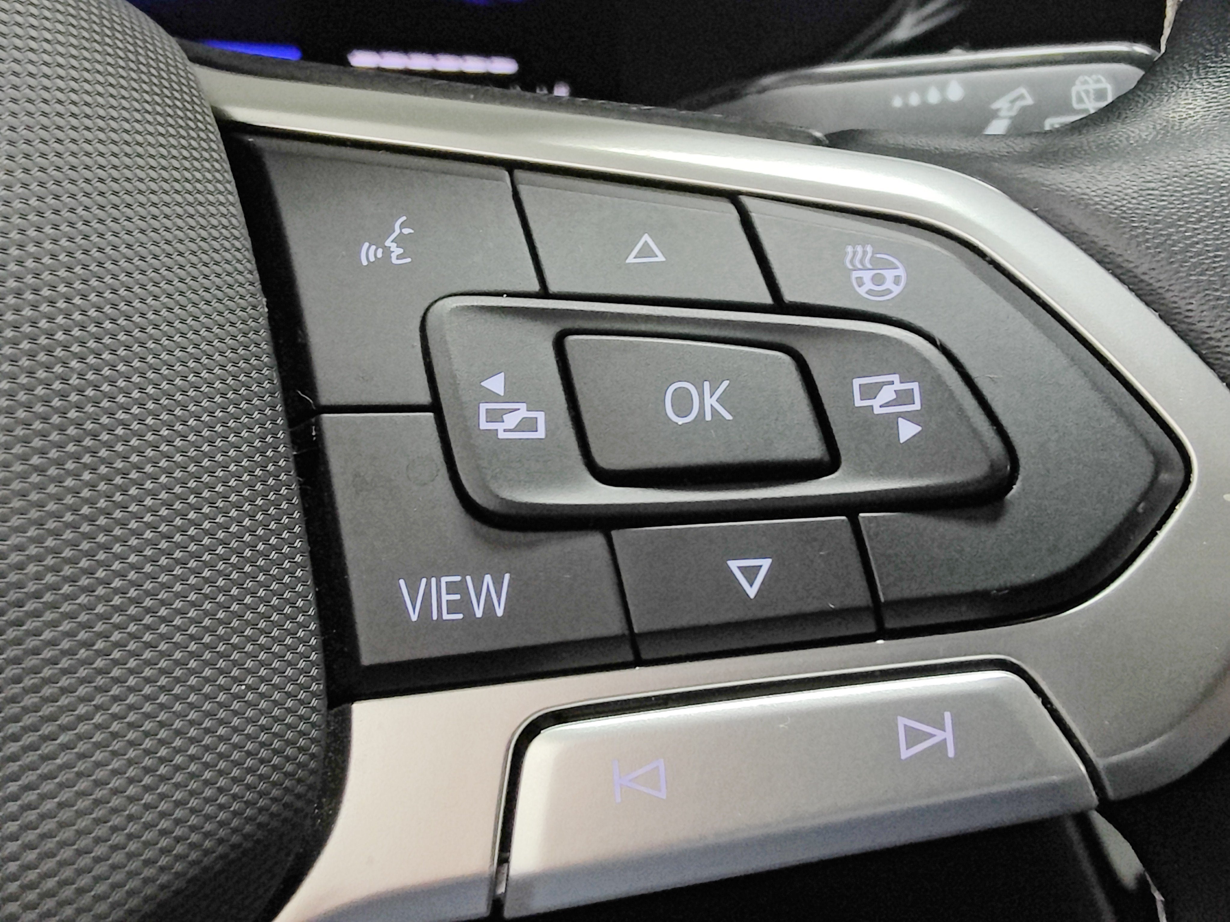 2022 Volkswagen Taos S AWD w/IQDrive
