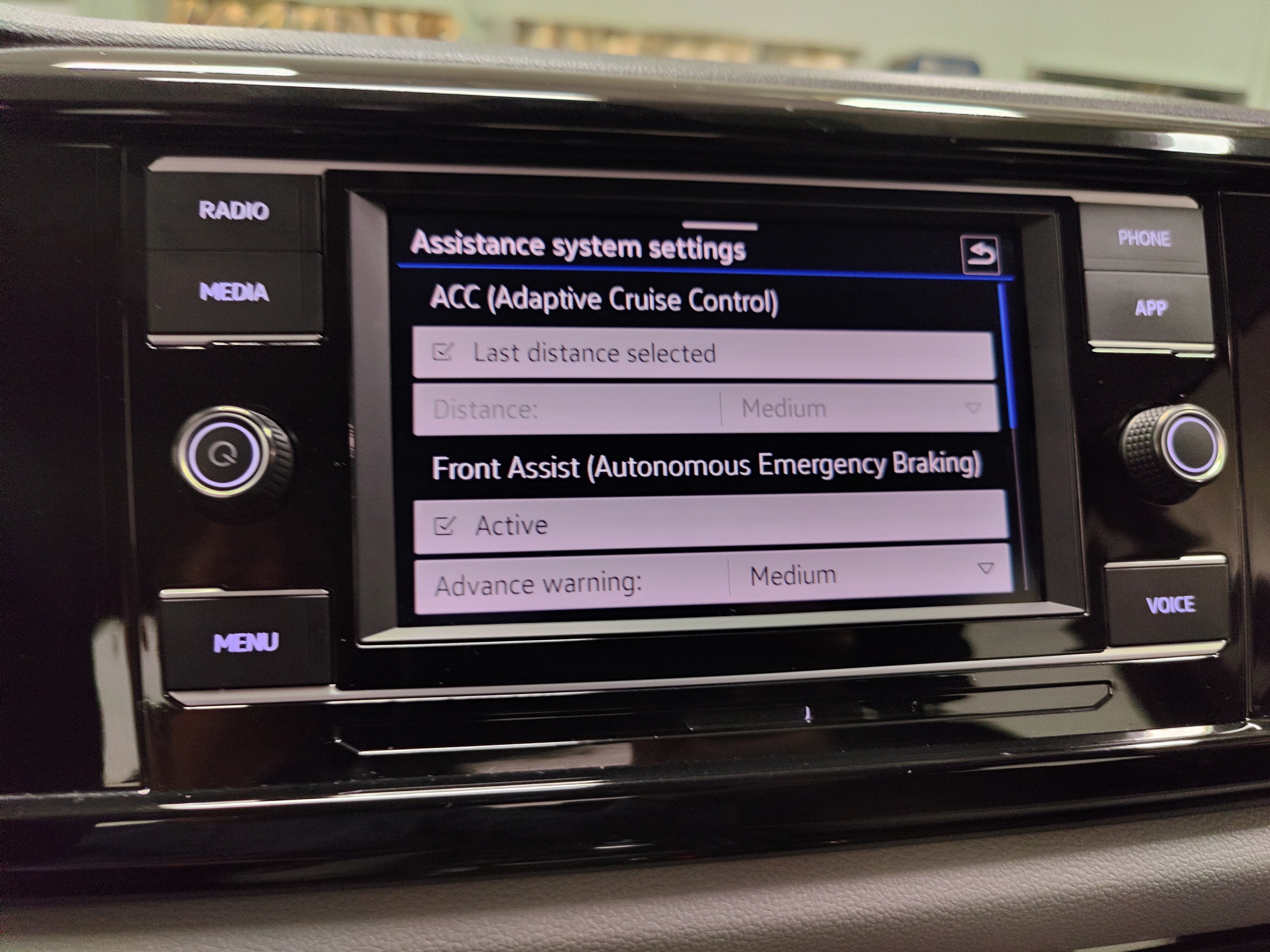 2022 Volkswagen Taos S AWD w/IQDrive