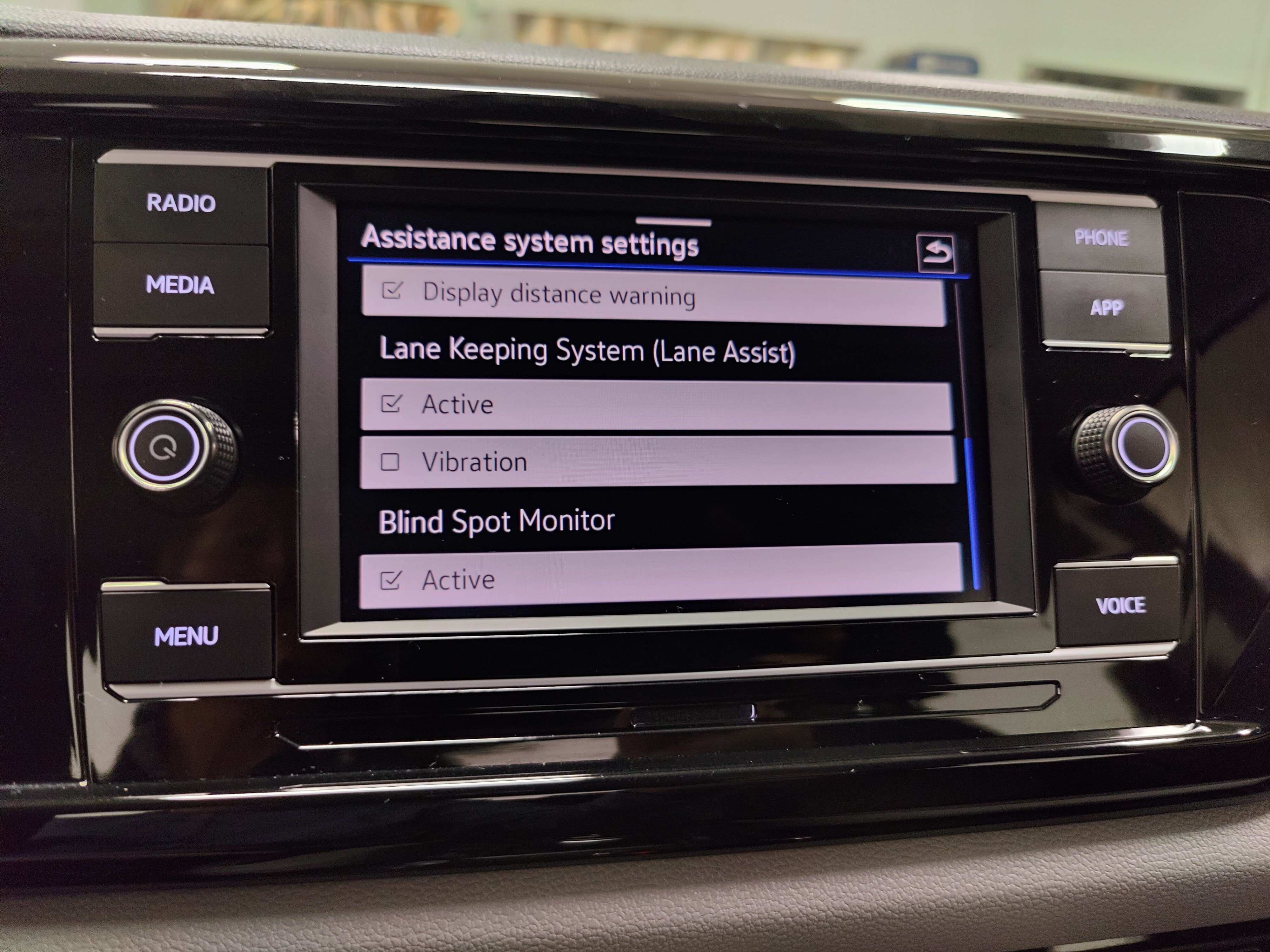 2022 Volkswagen Taos S AWD w/IQDrive