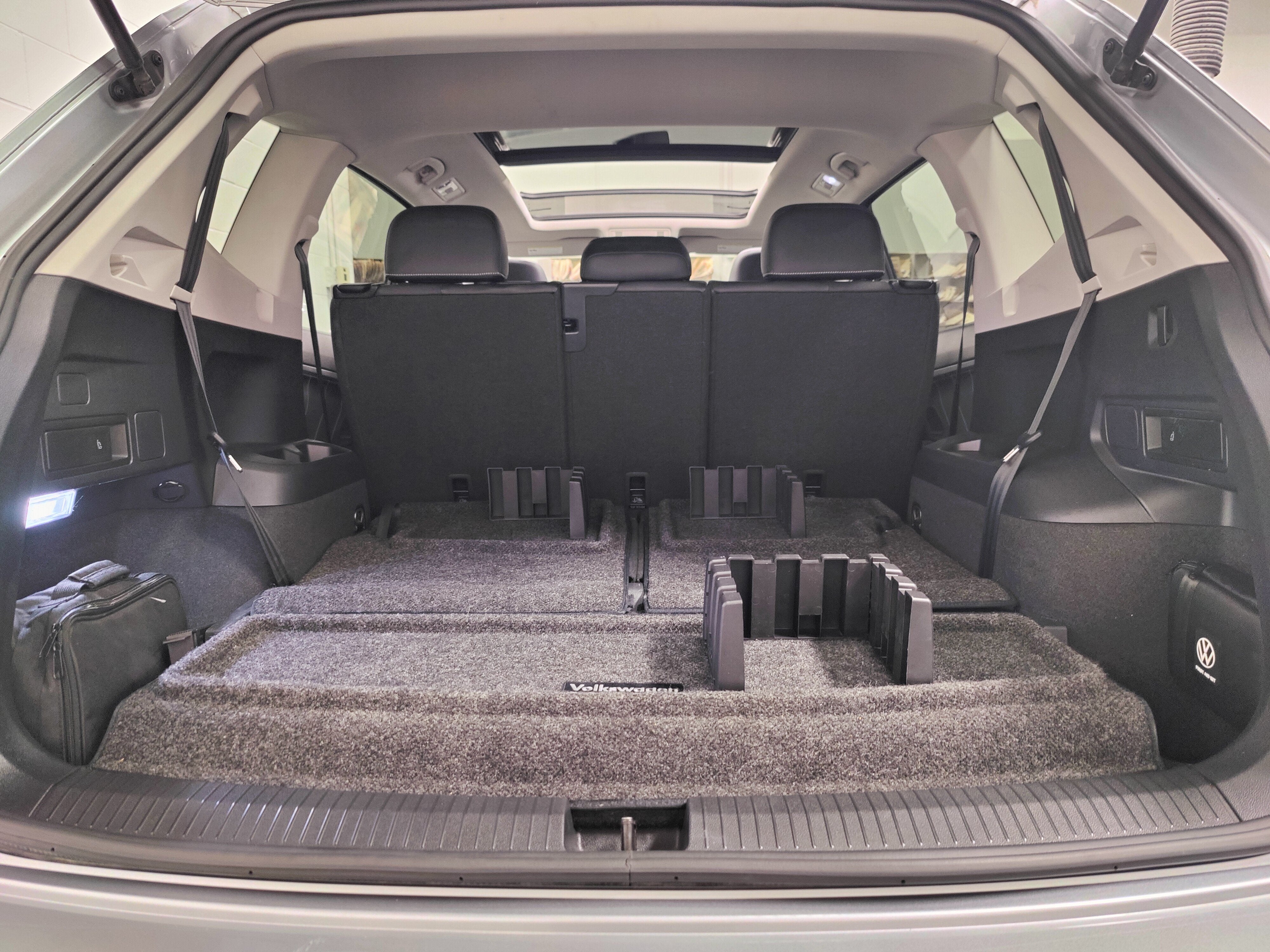 2023 Volkswagen Tiguan SE w/Sunroof