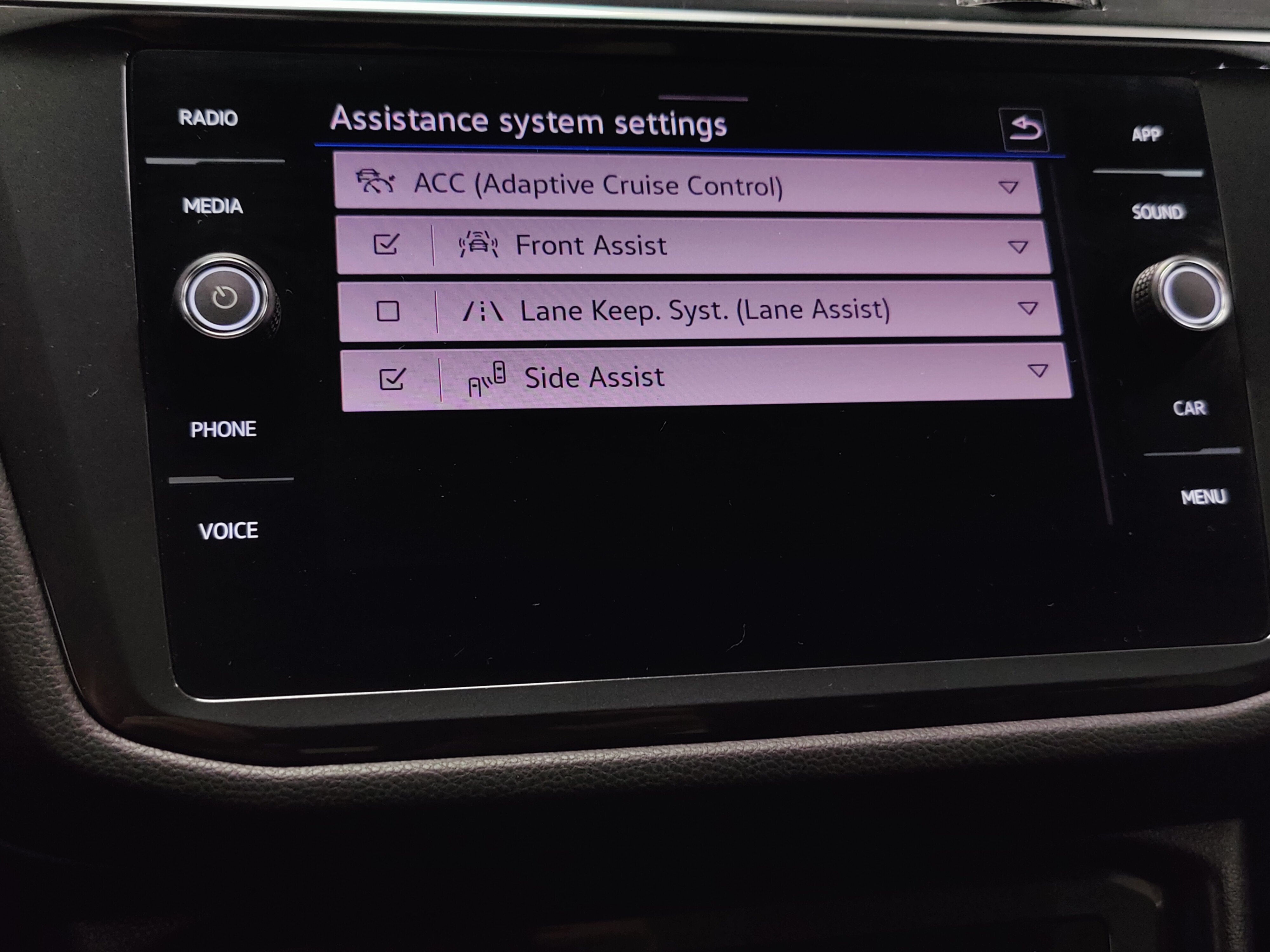 2023 Volkswagen Tiguan SE w/Sunroof
