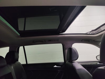 2023 Volkswagen Tiguan SE w/Sunroof