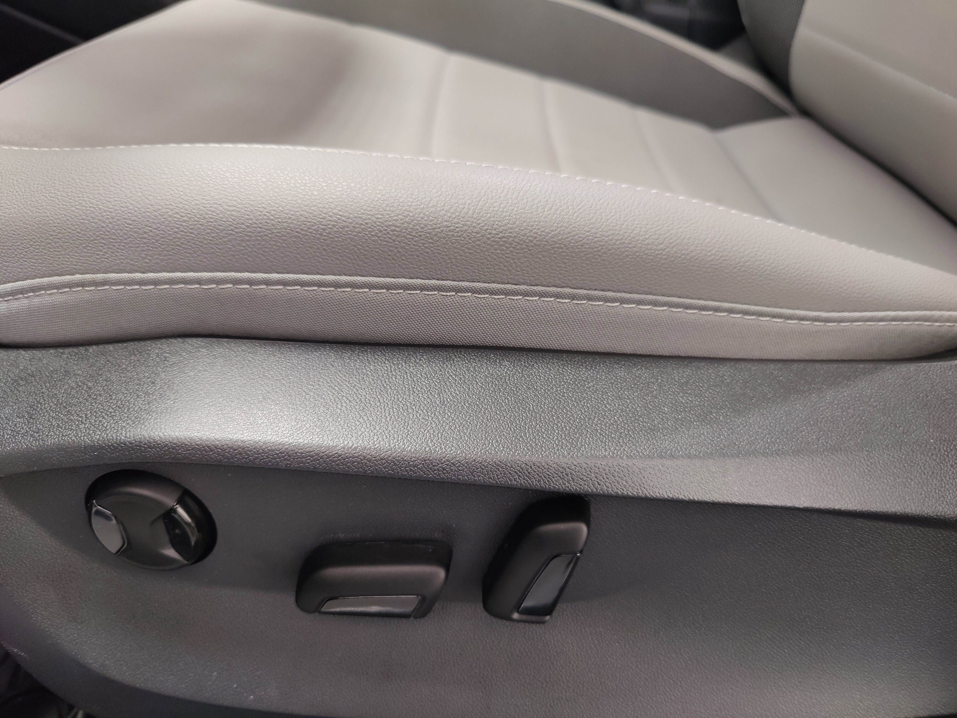 2023 Volkswagen Taos SE AWD w/Sunroof