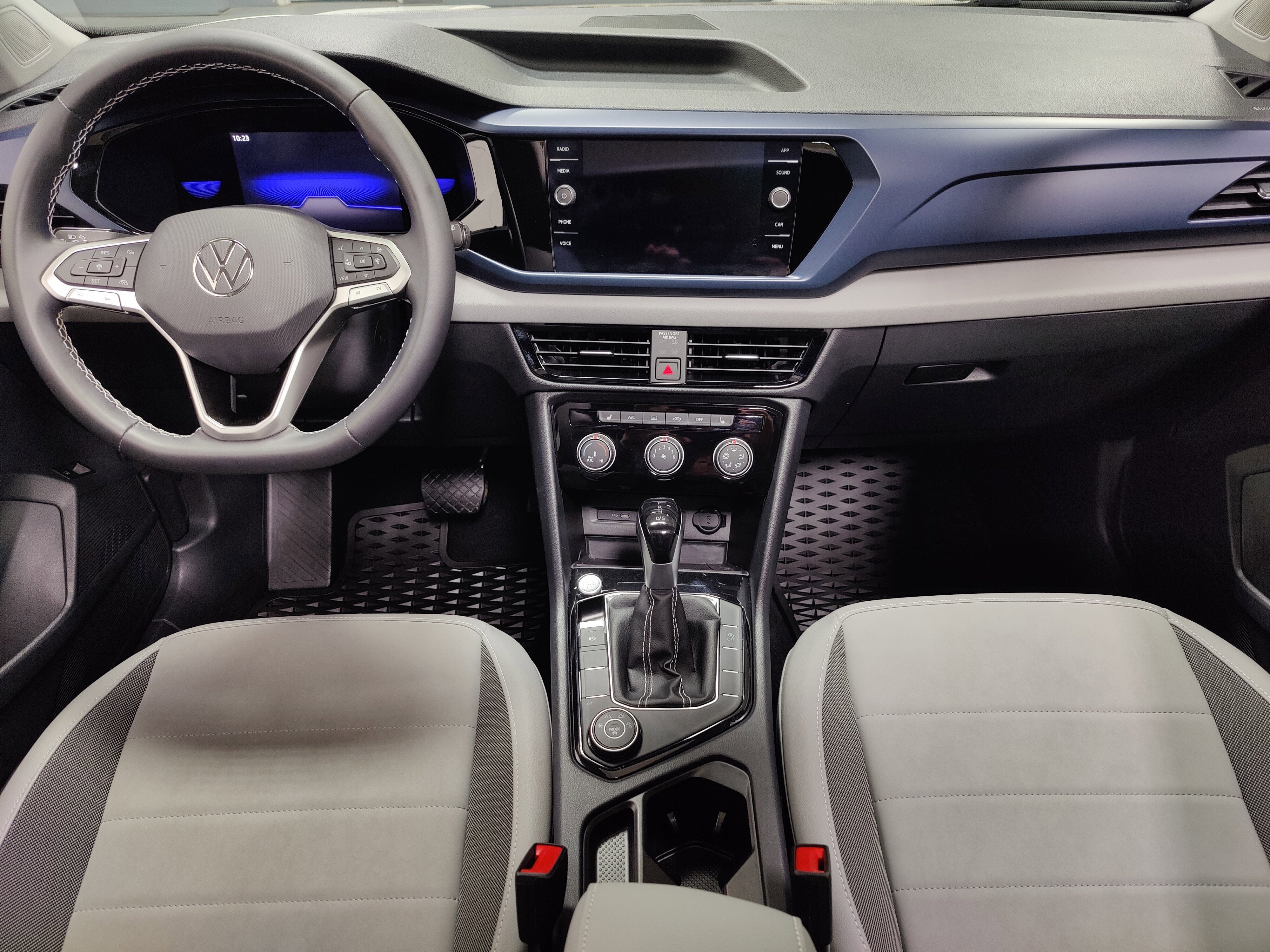 2023 Volkswagen Taos SE AWD w/Sunroof