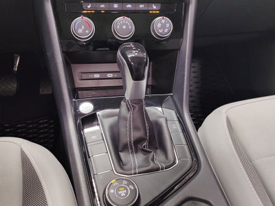 2023 Volkswagen Taos SE AWD w/Sunroof