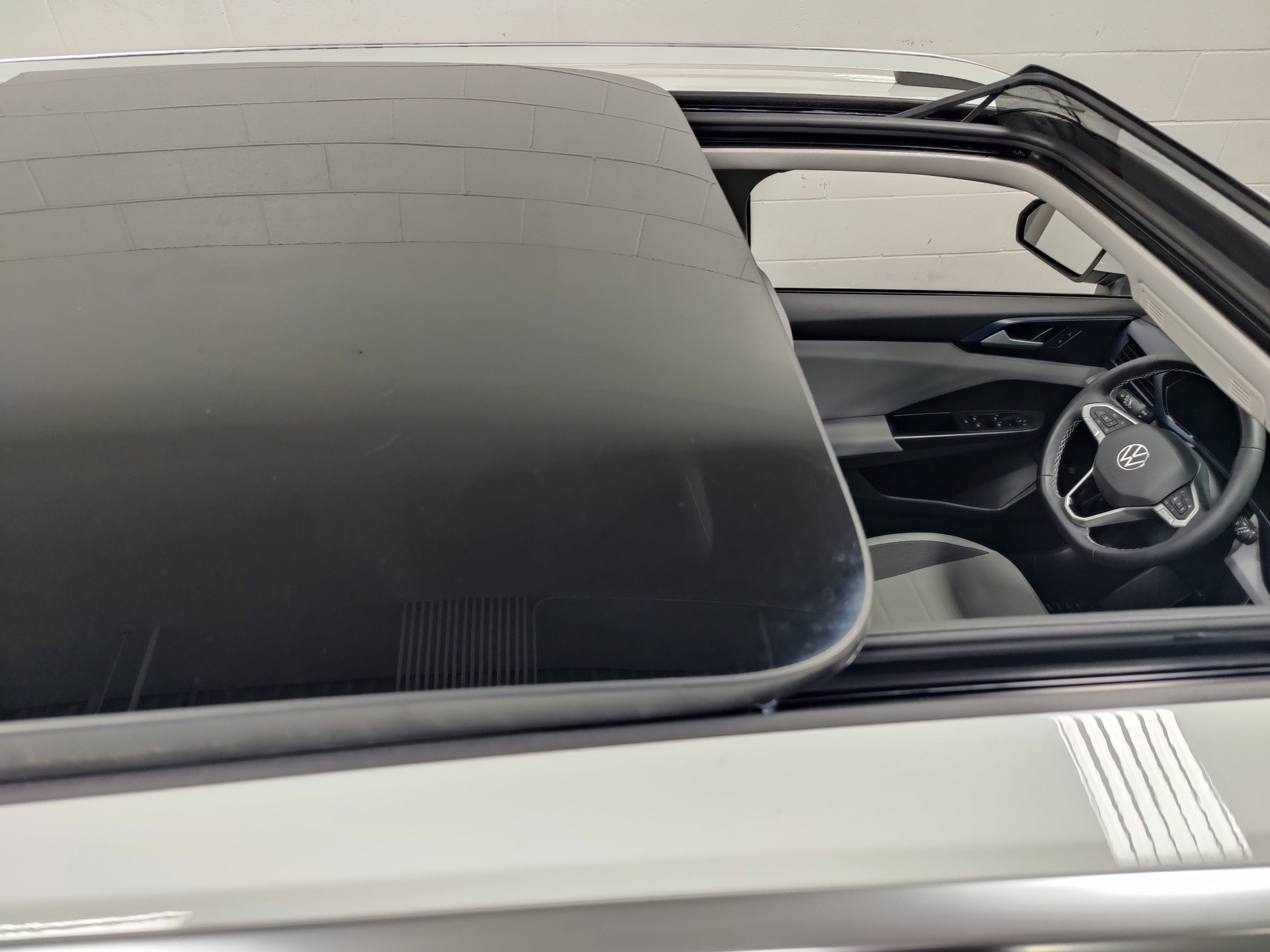 2023 Volkswagen Taos SE AWD w/Sunroof