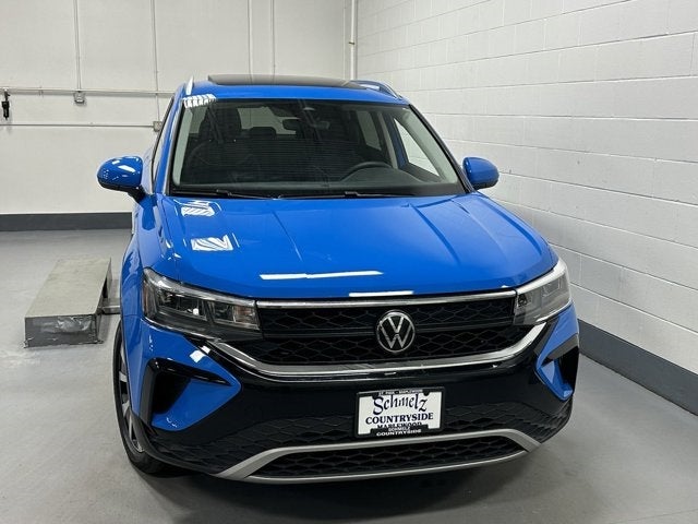 Used 2023 Volkswagen Taos SE with VIN 3VVNX7B26PM305679 for sale in Saint Paul, Minnesota