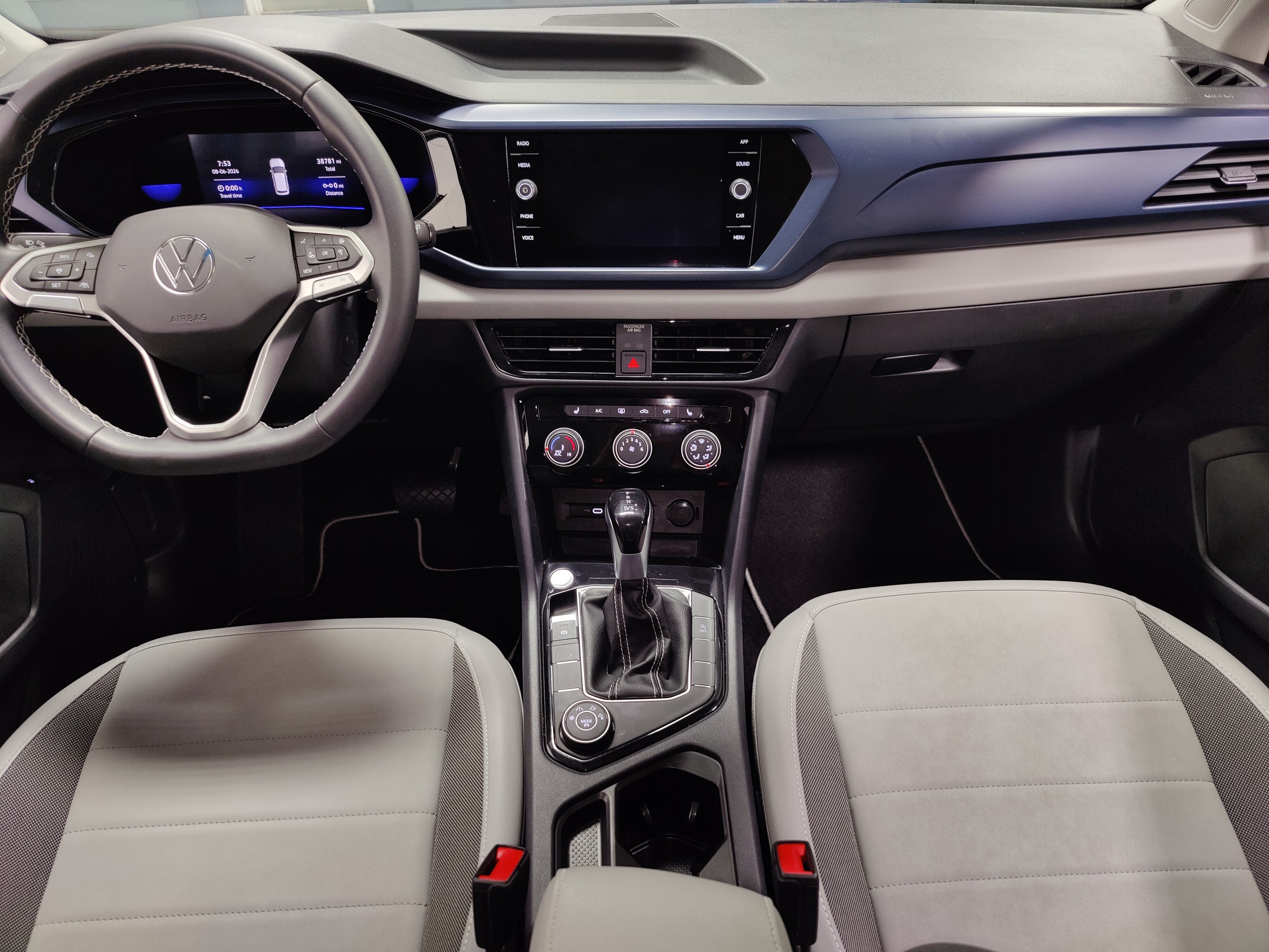 2023 Volkswagen Taos SE AWD w/Sunroof