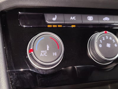 2023 Volkswagen Taos SE AWD w/Sunroof