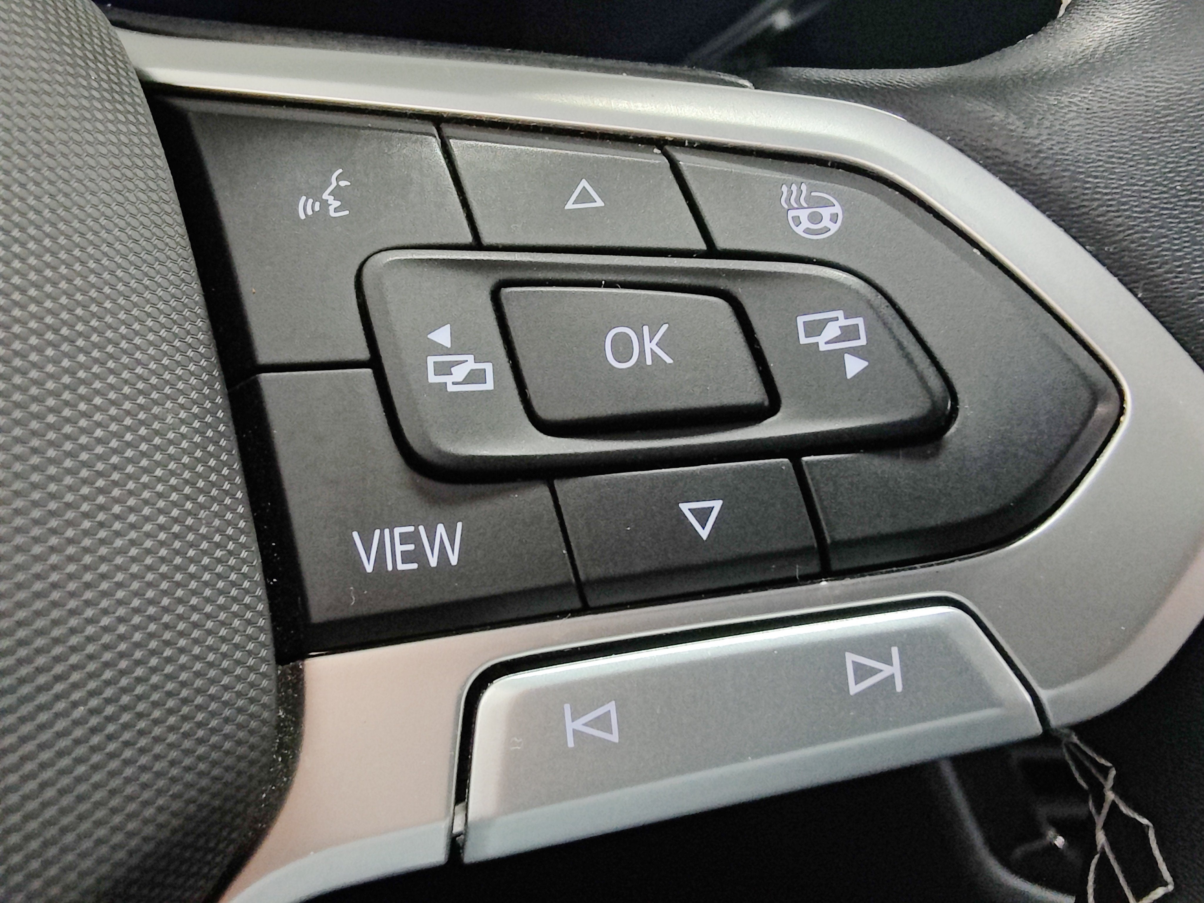 2023 Volkswagen Taos SE AWD w/Sunroof