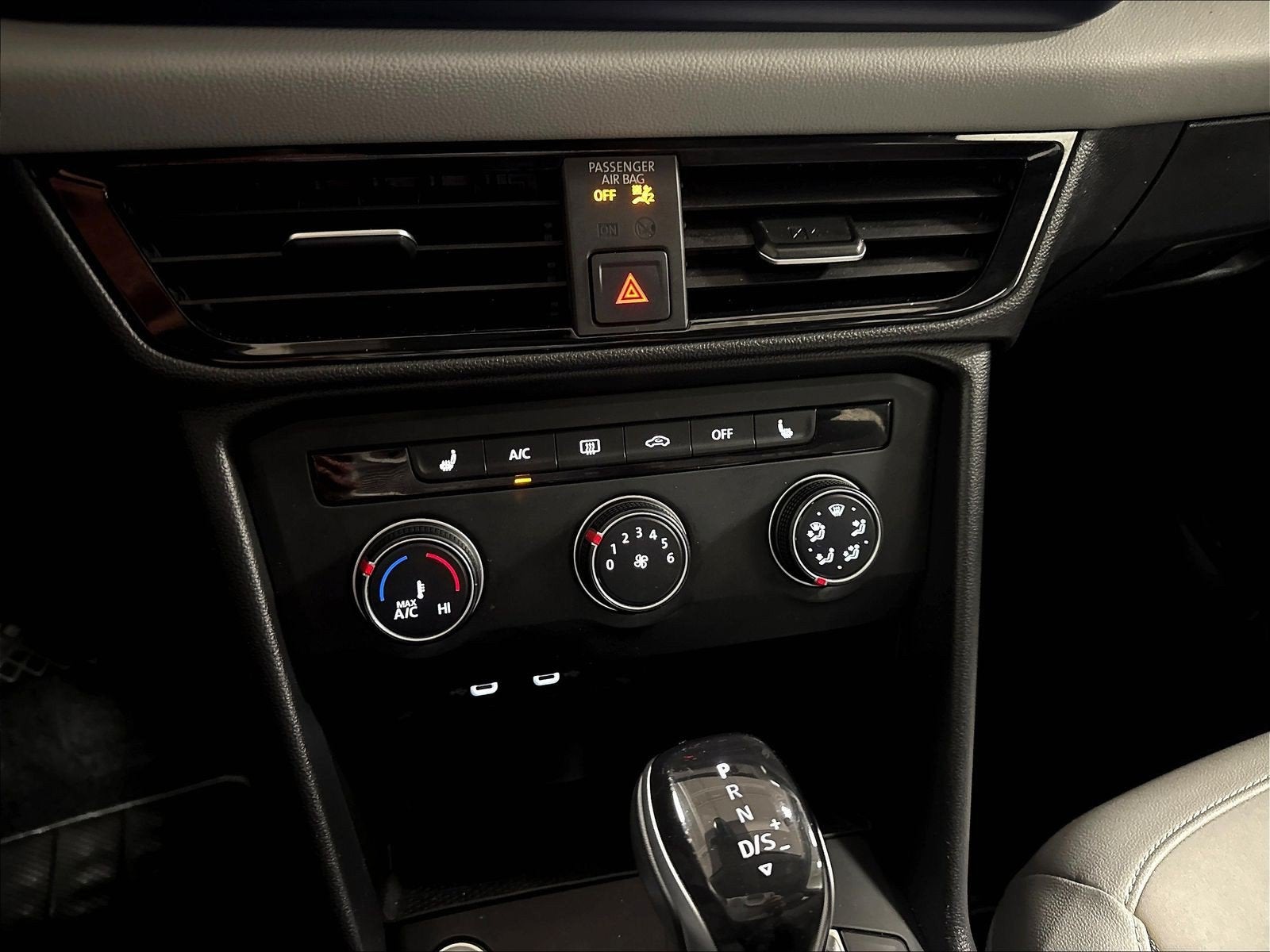 2022 Volkswagen Taos SE AWD w/Sunroof