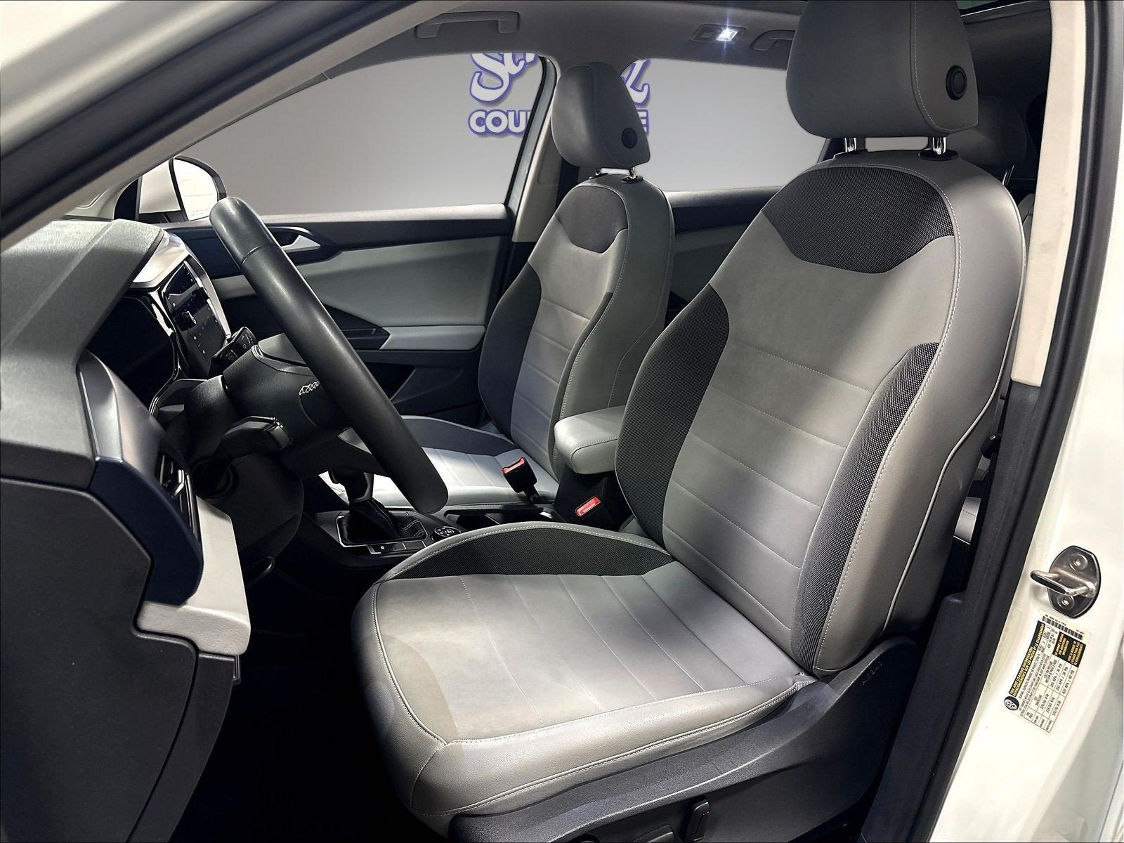 2022 Volkswagen Taos SE AWD w/Sunroof