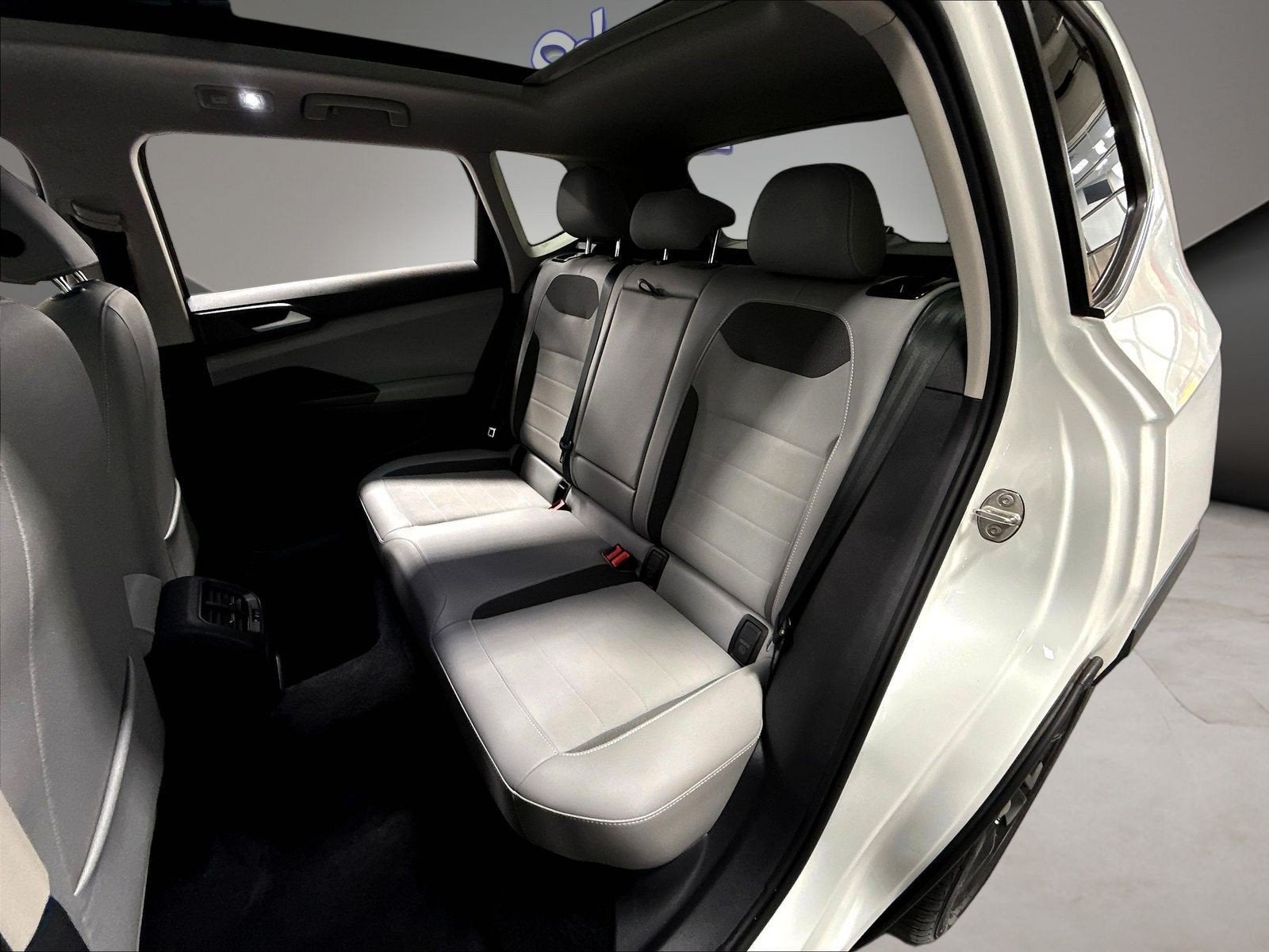 2022 Volkswagen Taos SE AWD w/Sunroof